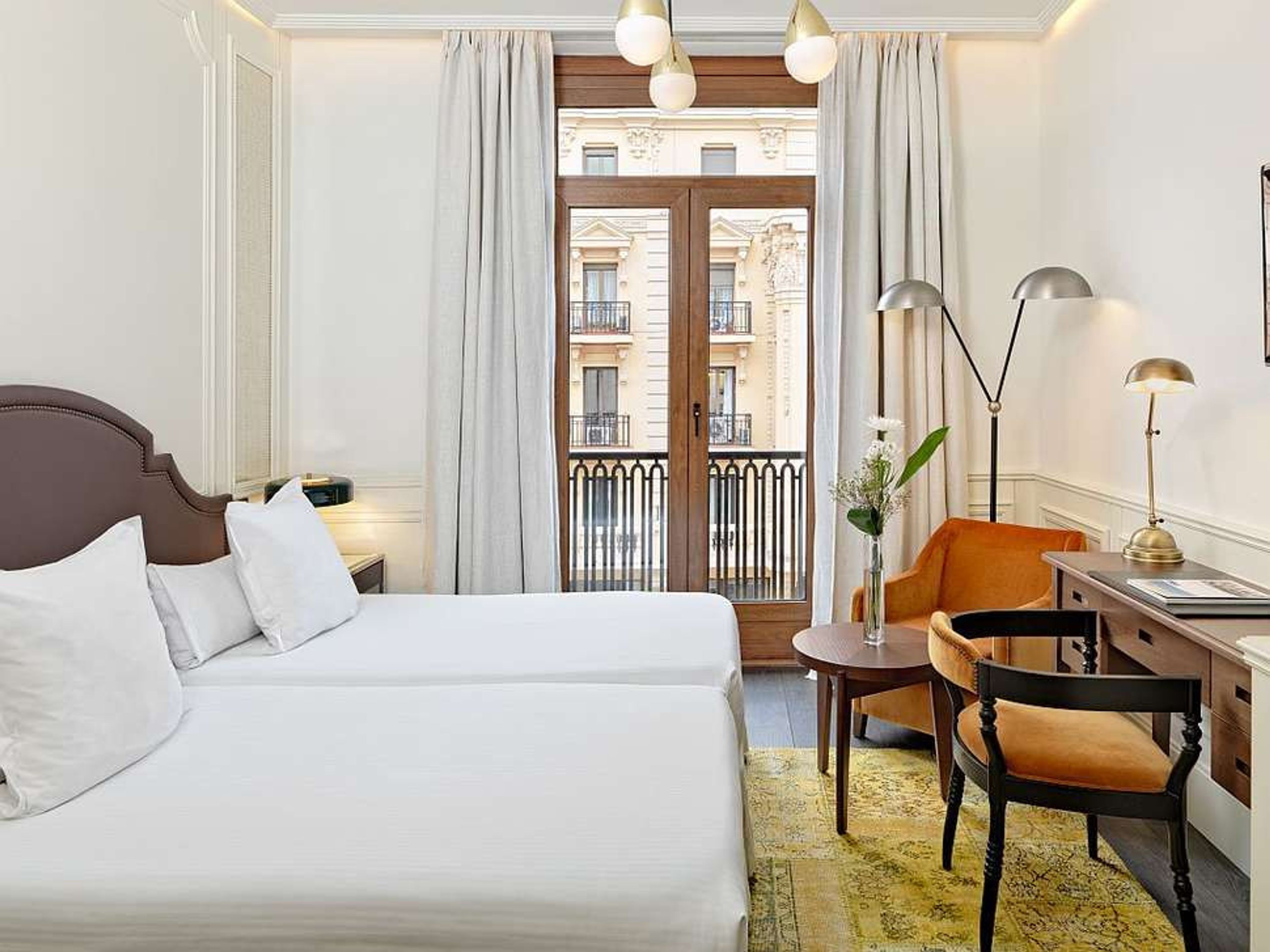 H10 Villa de la Reina