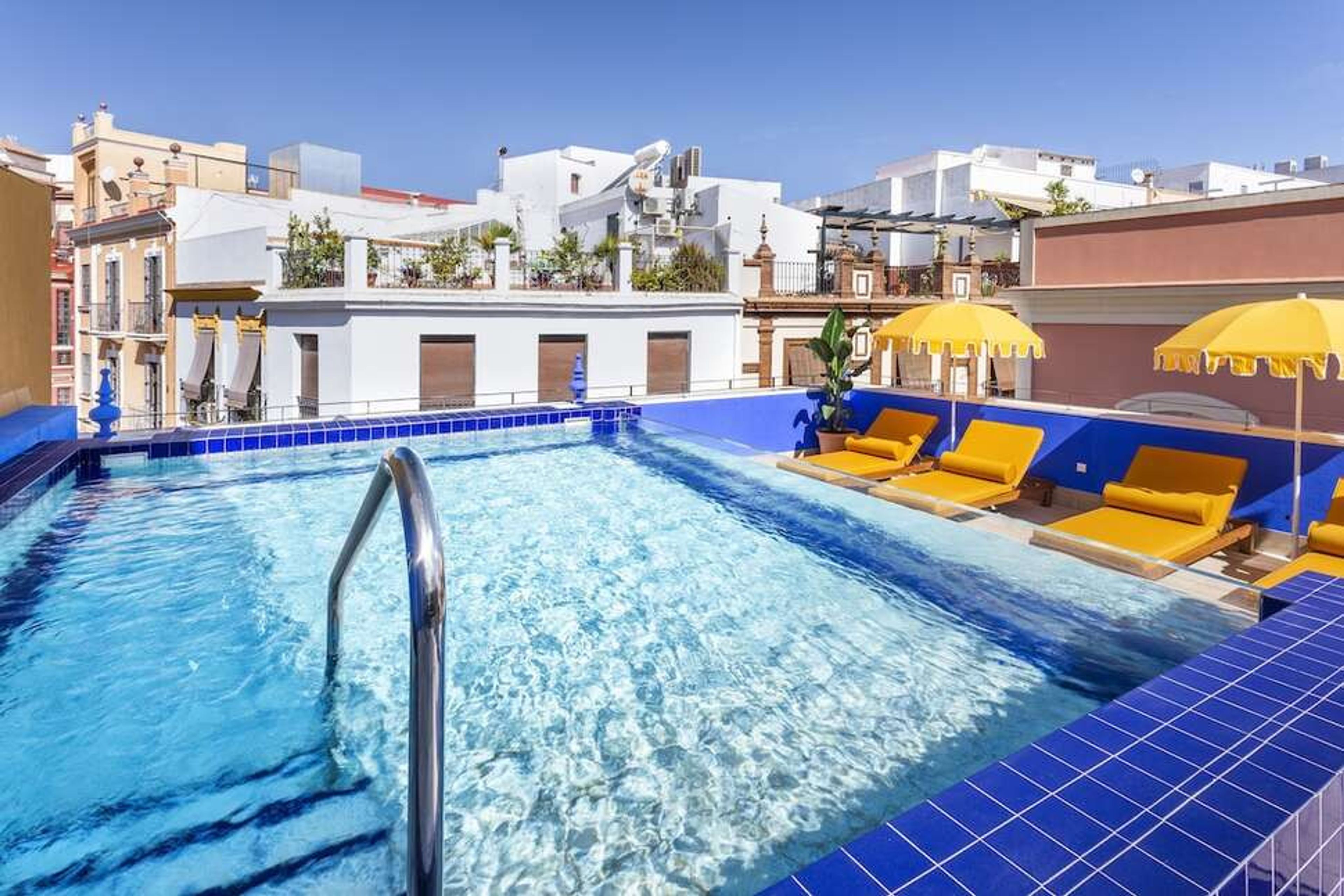 H10 Corregidor Boutique