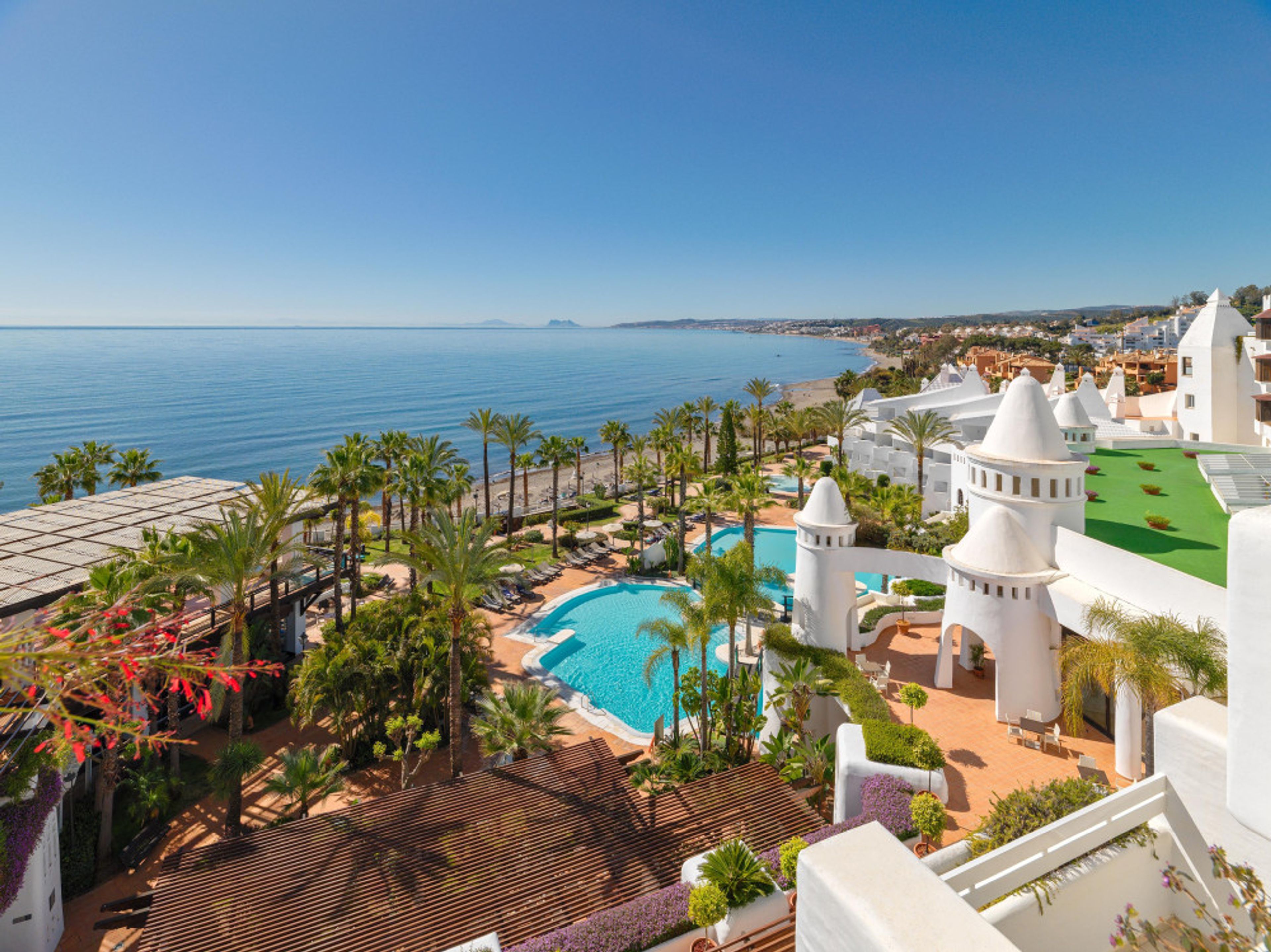 Hotel H10 Estepona Palace - logies & ontbijt