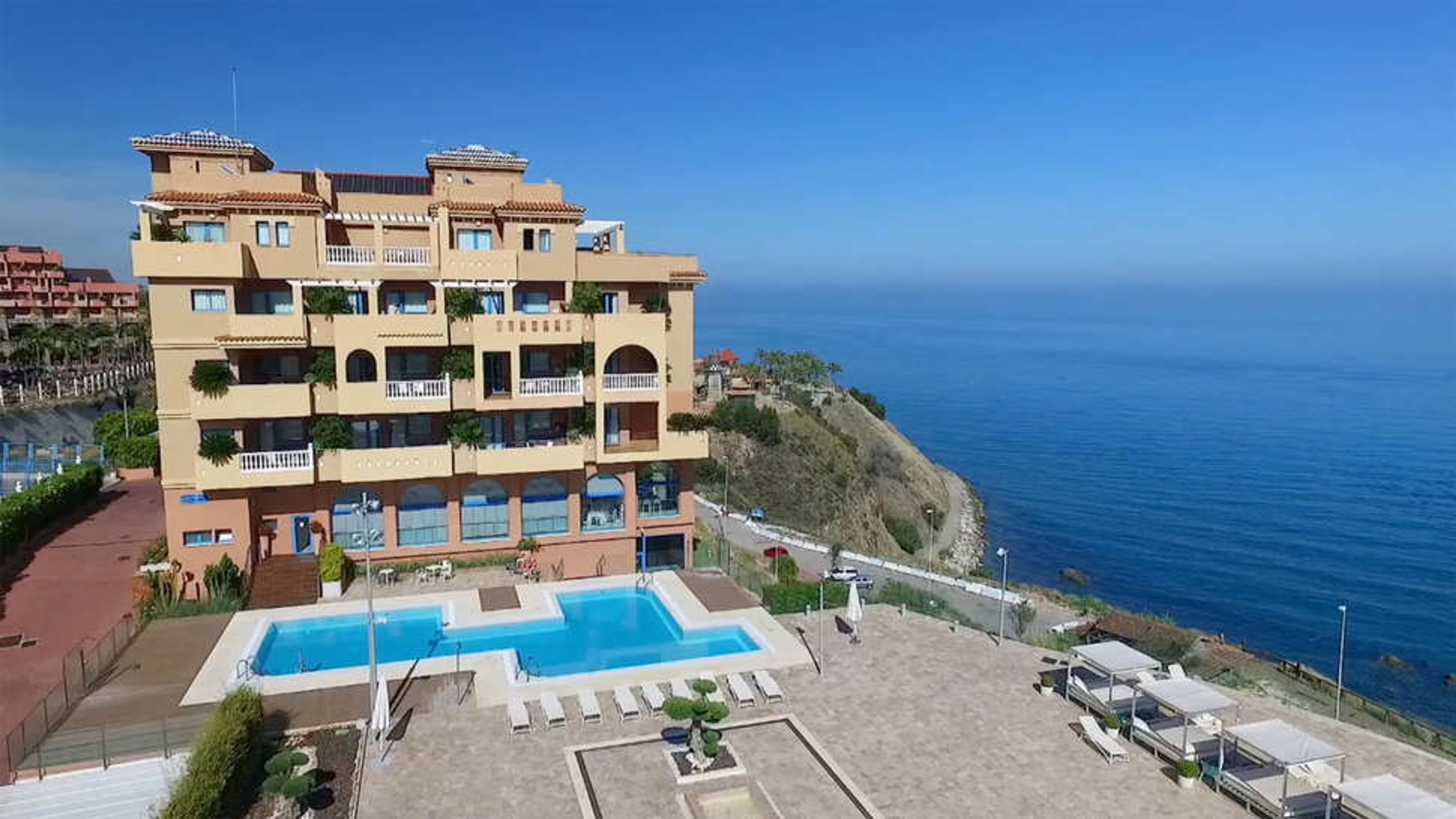 Hydros Hotel & Spa