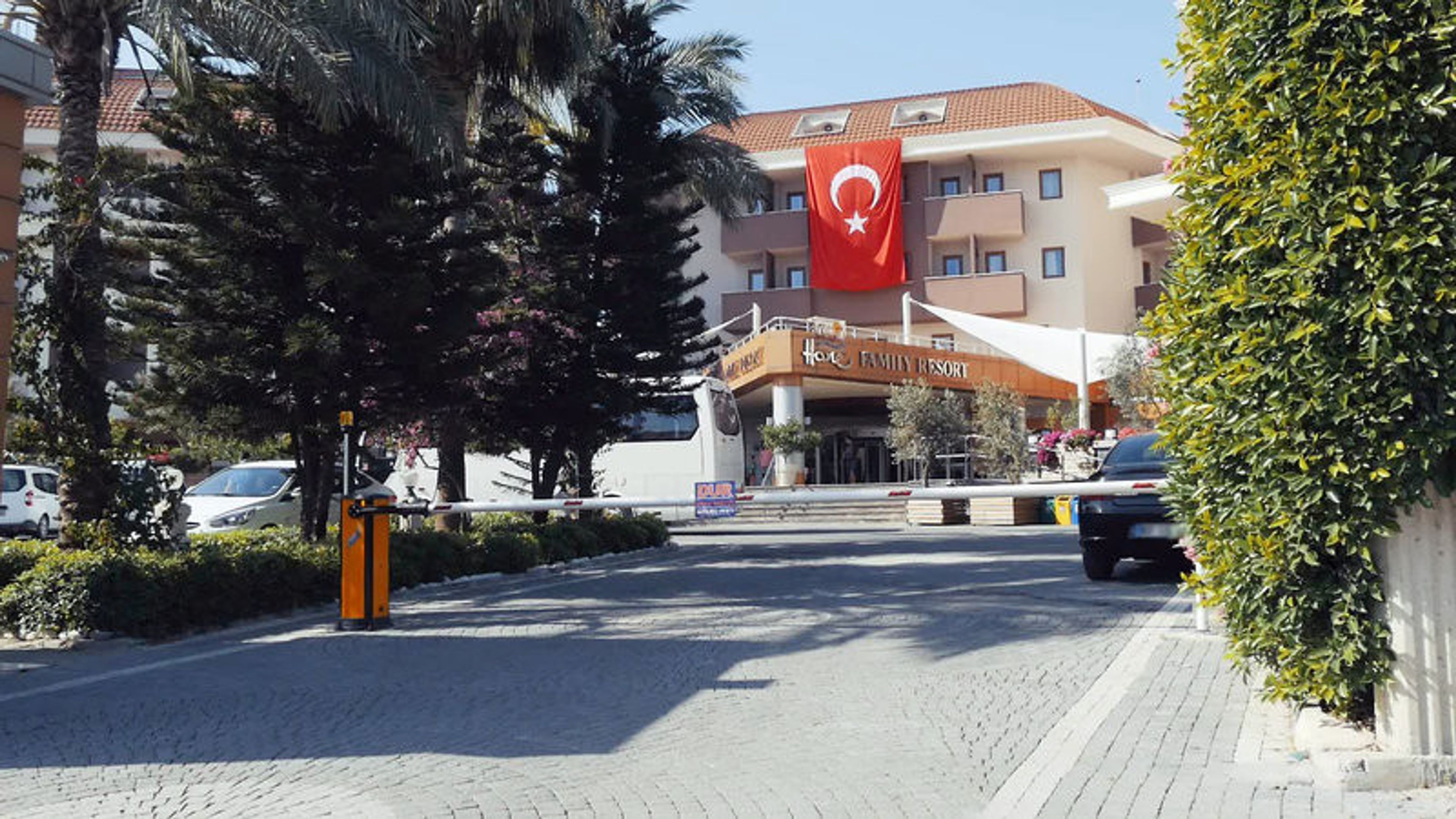 Hane Family Resort