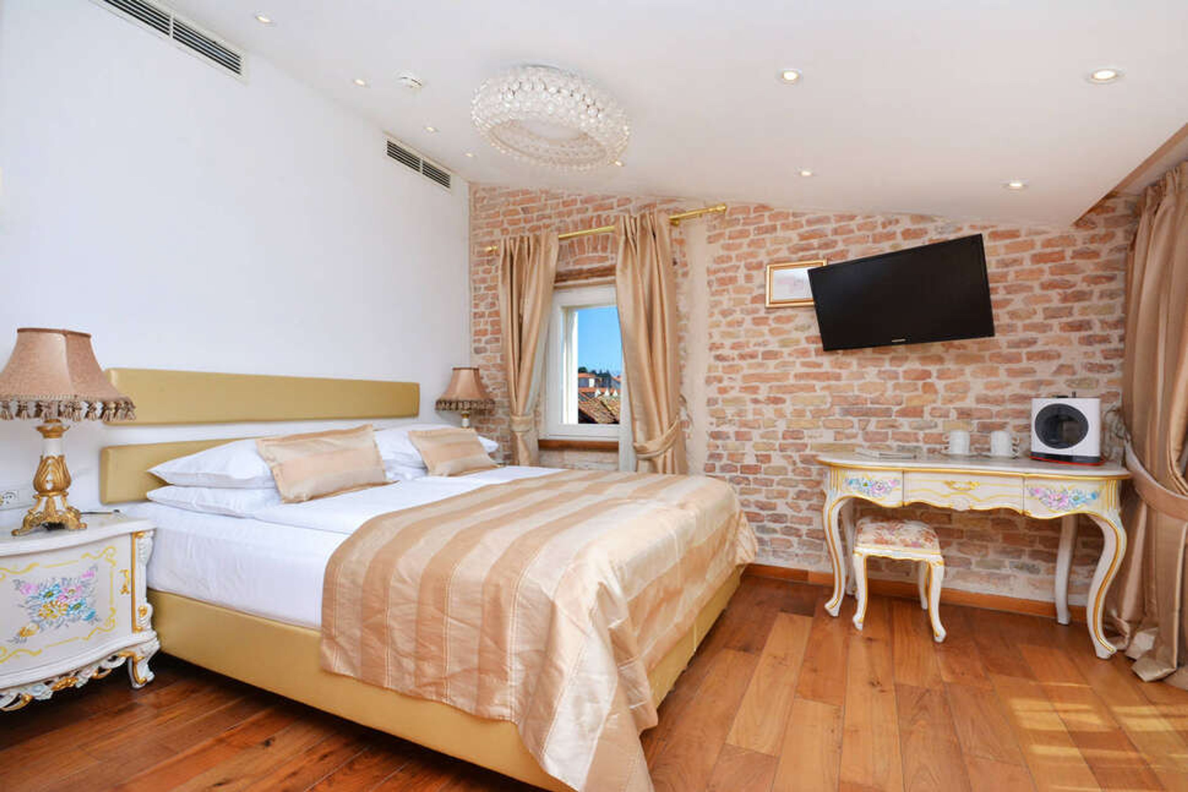 Heritage Jupiter Luxury