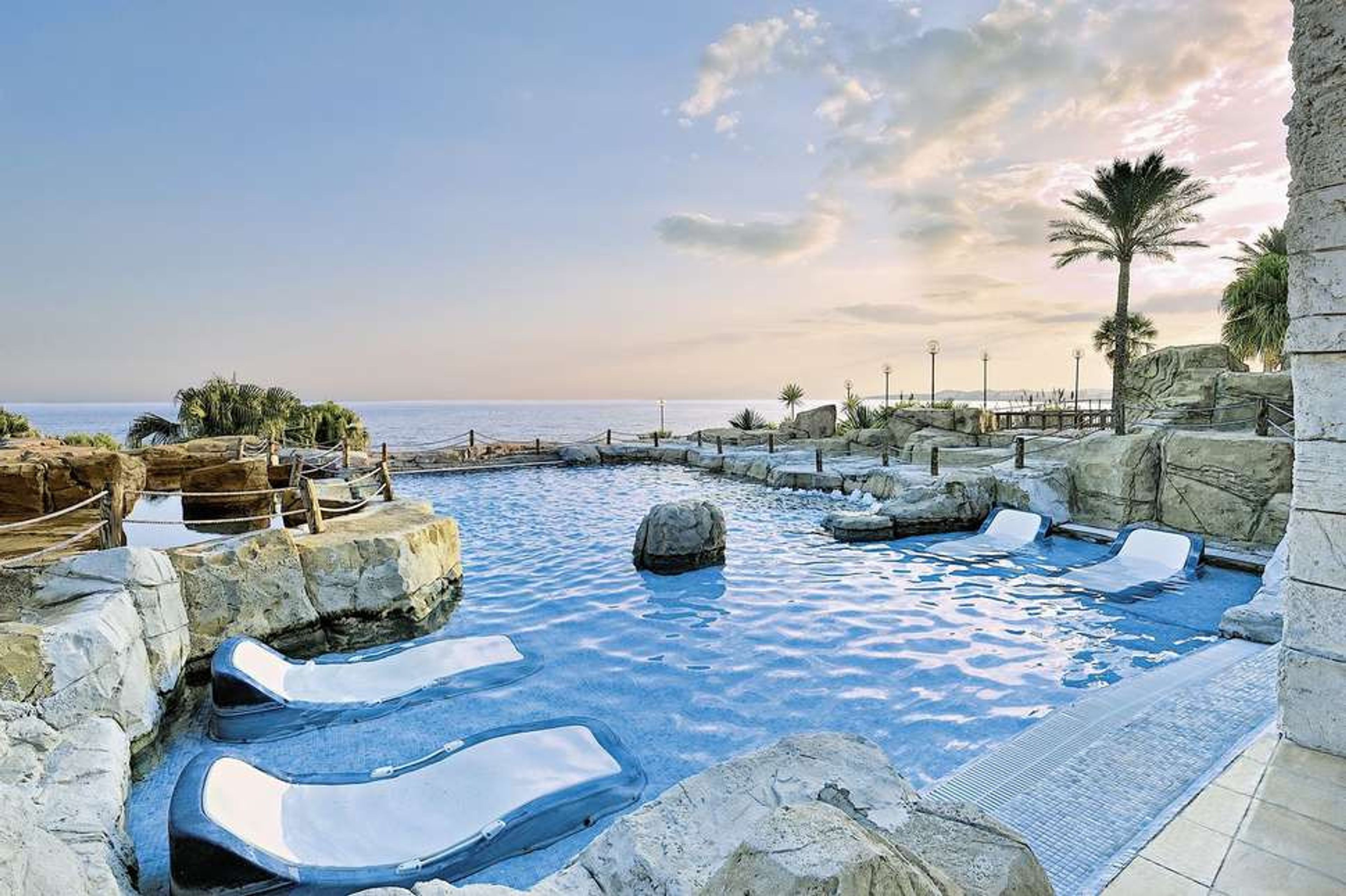 Holiday World RIWO Hotel foto 2