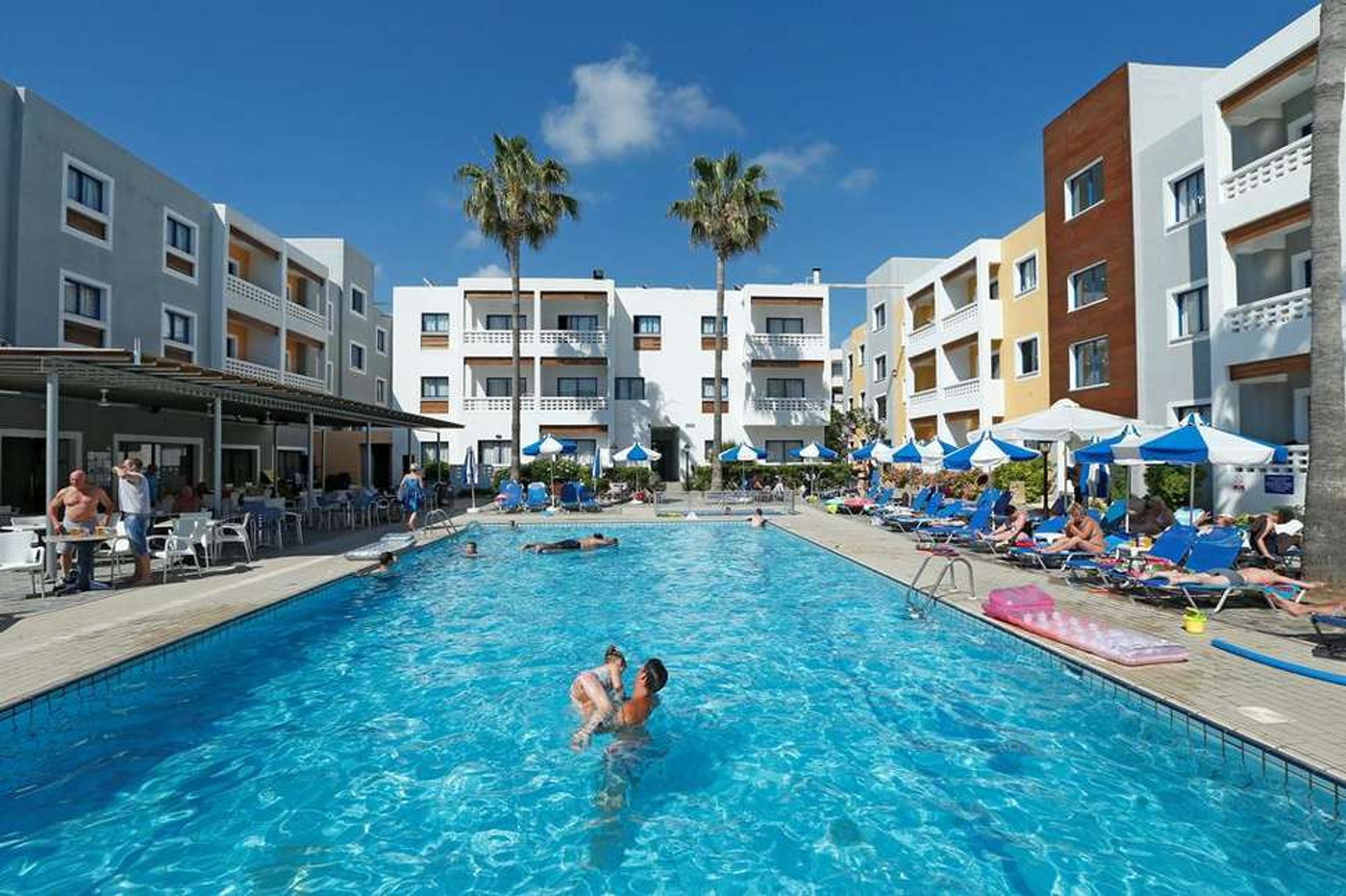 Kefalos Damon foto 1