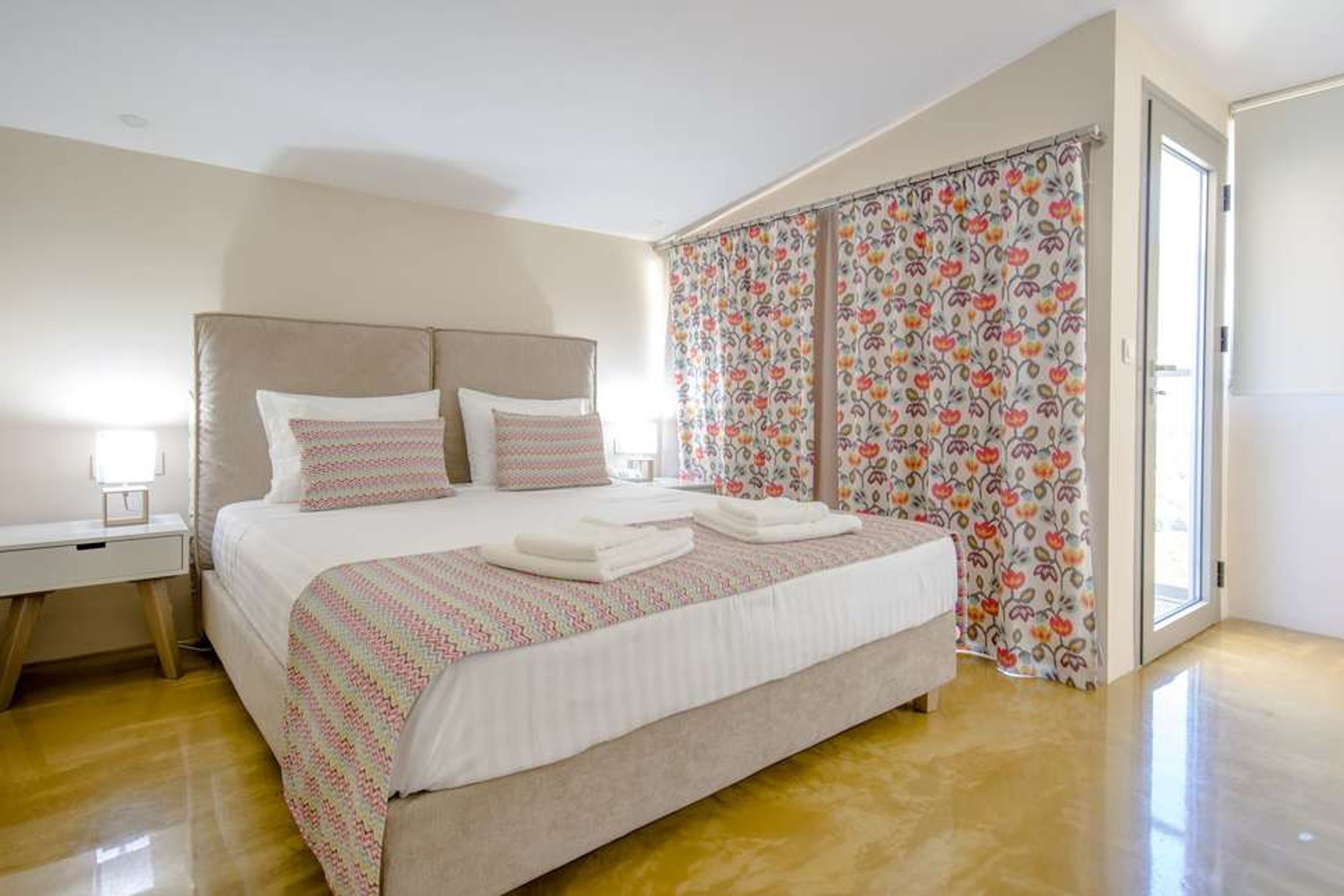 Koukounaria Hotel & Suites foto 1