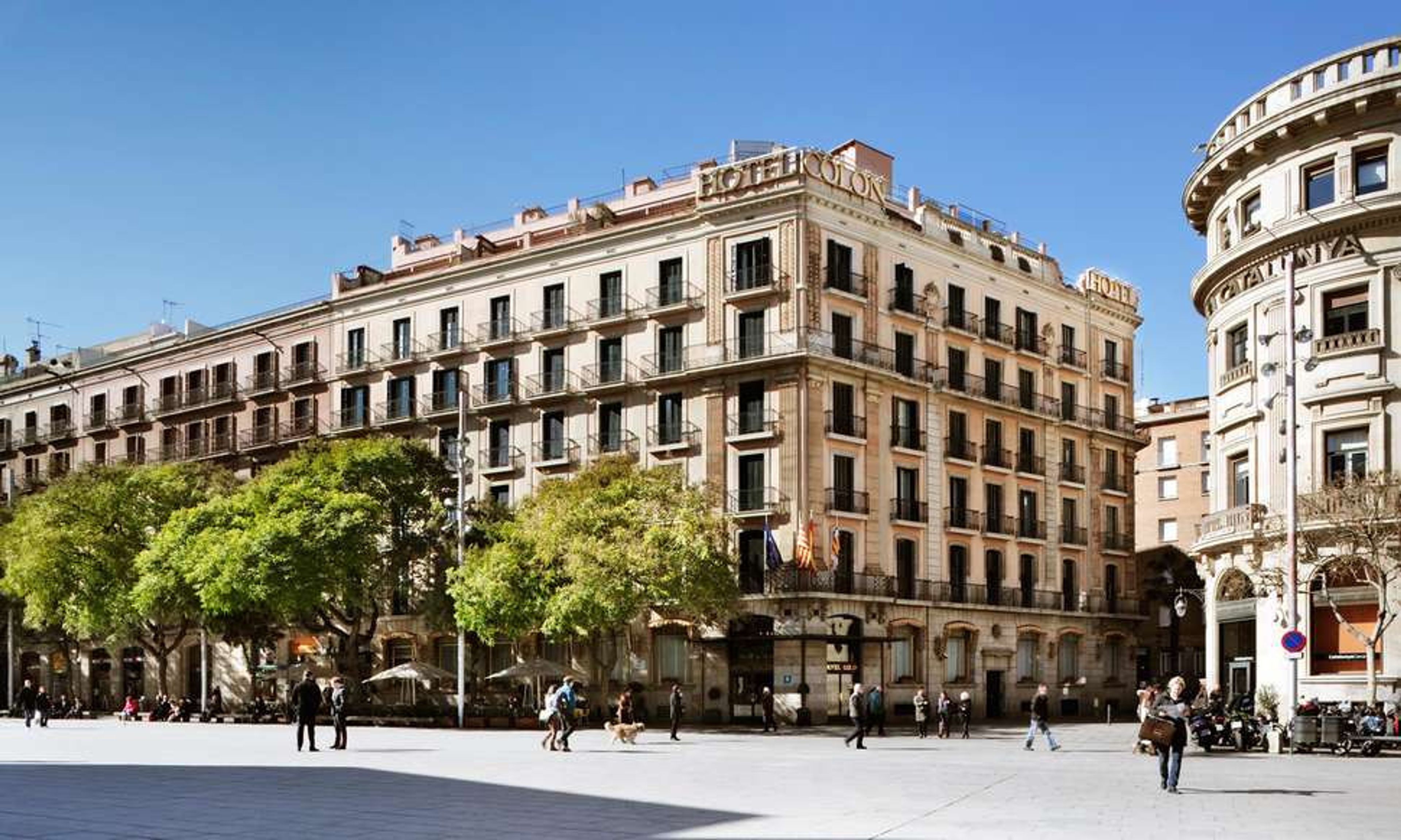 Lamaro Hotel