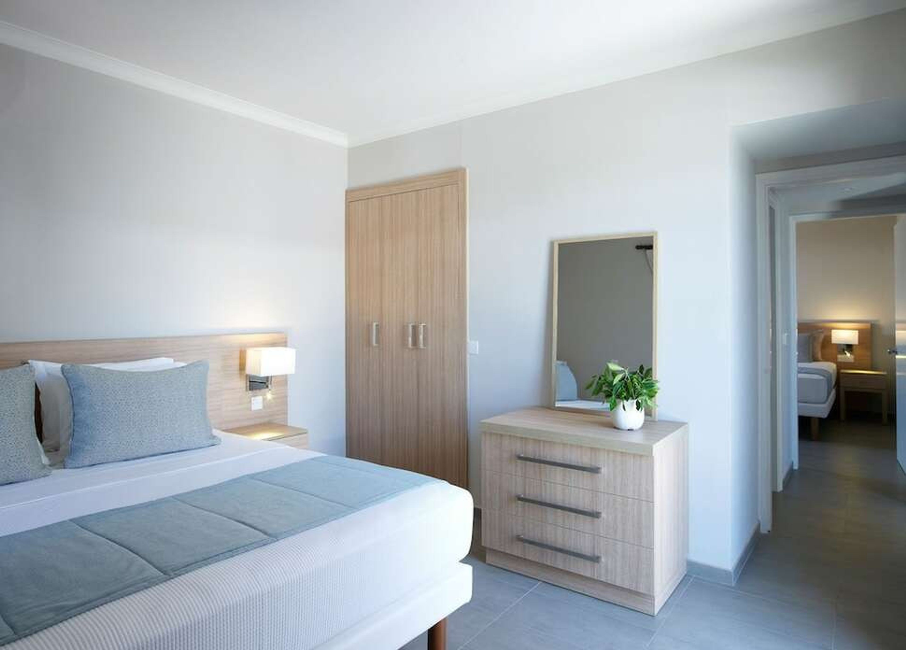 Louis St. Elias Resort & Waterpark