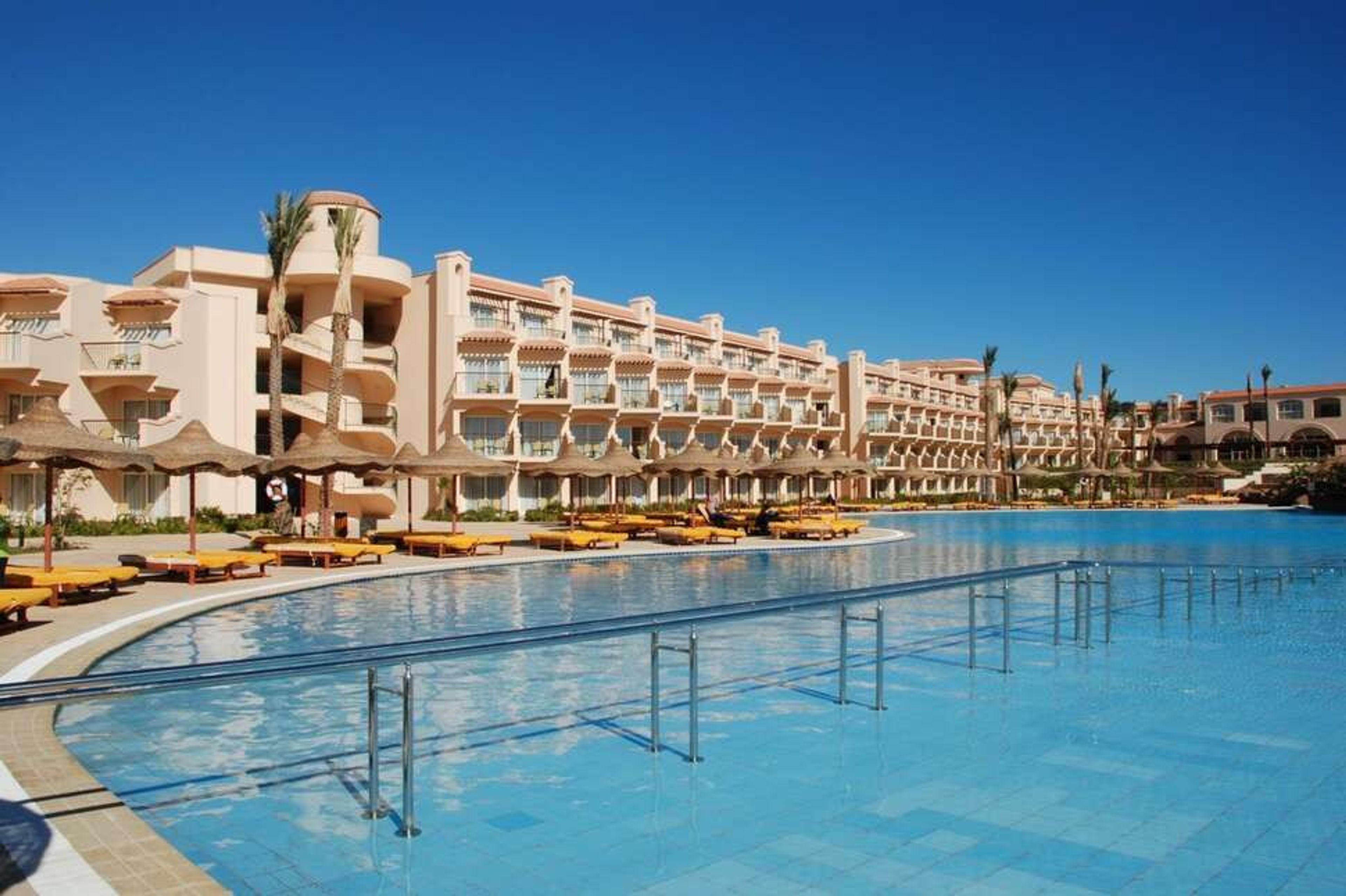 Pyramisa Beach Resort Sahl Hasheesh foto 1
