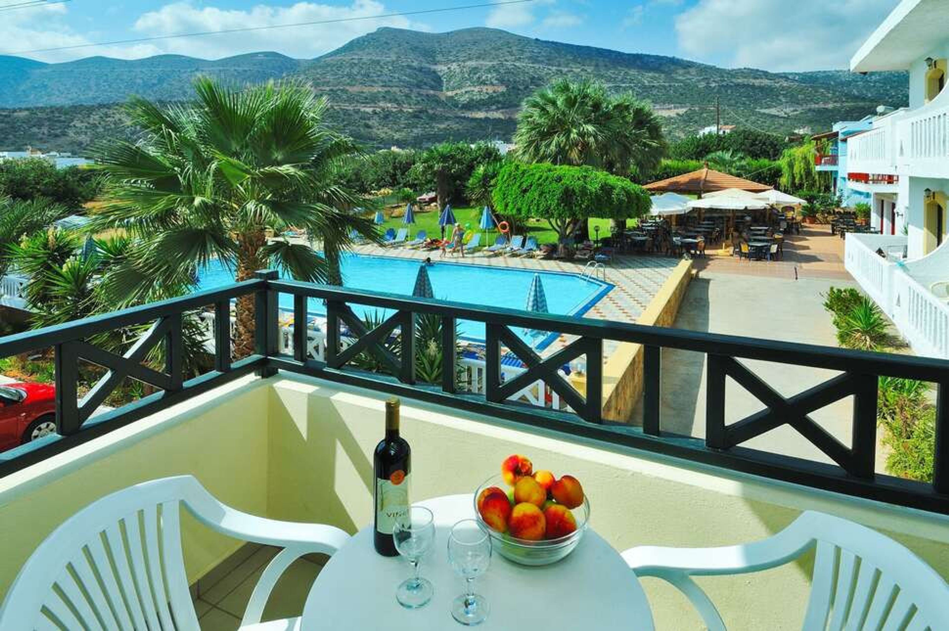 Paloma Garden & Corina foto 4