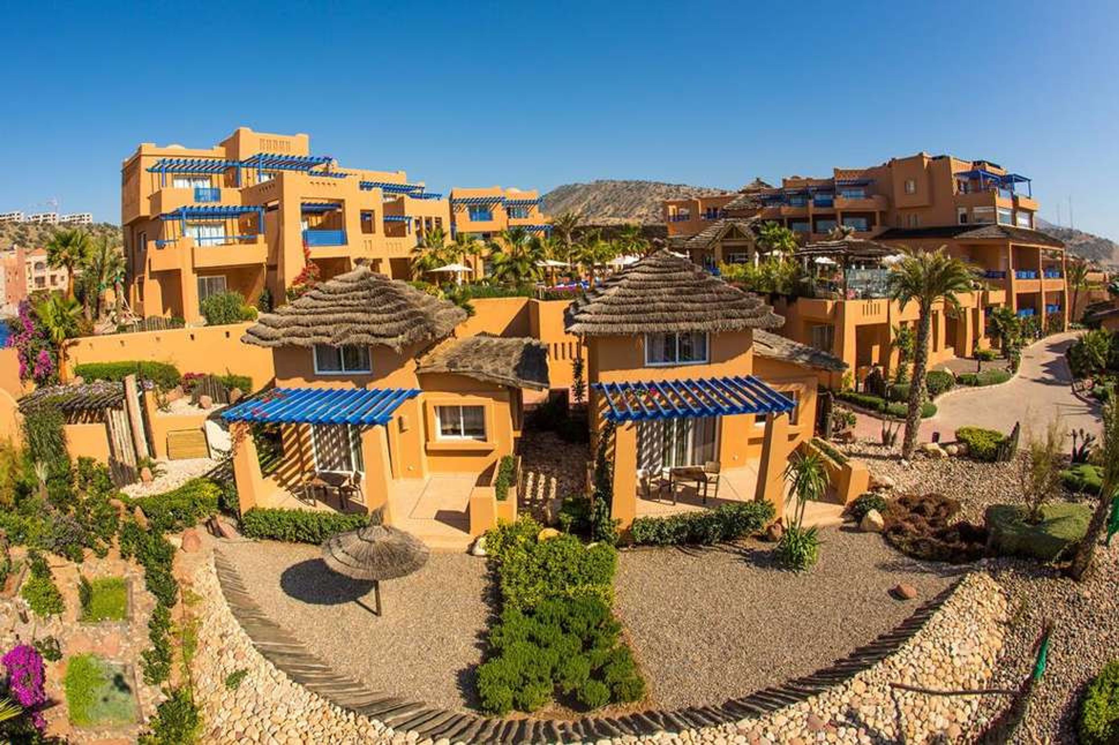 Paradis Plage Surf Yoga foto 1