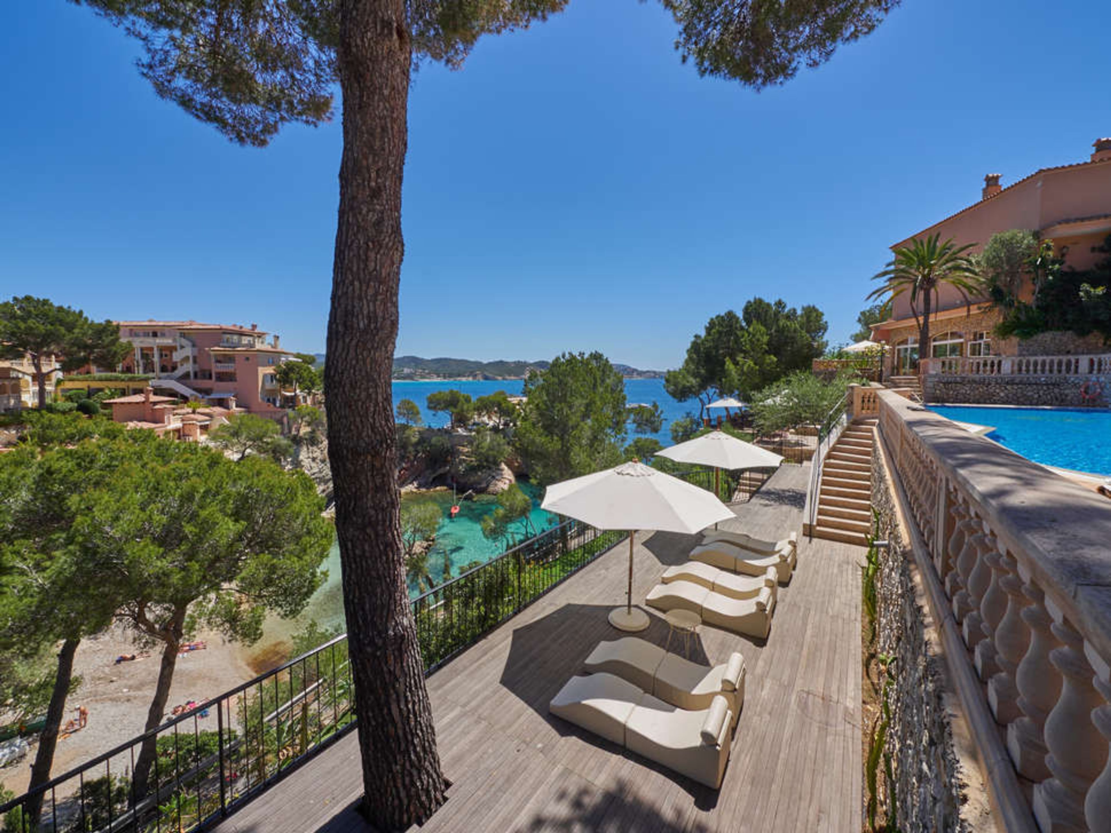 Petit Cala Fornells foto 2