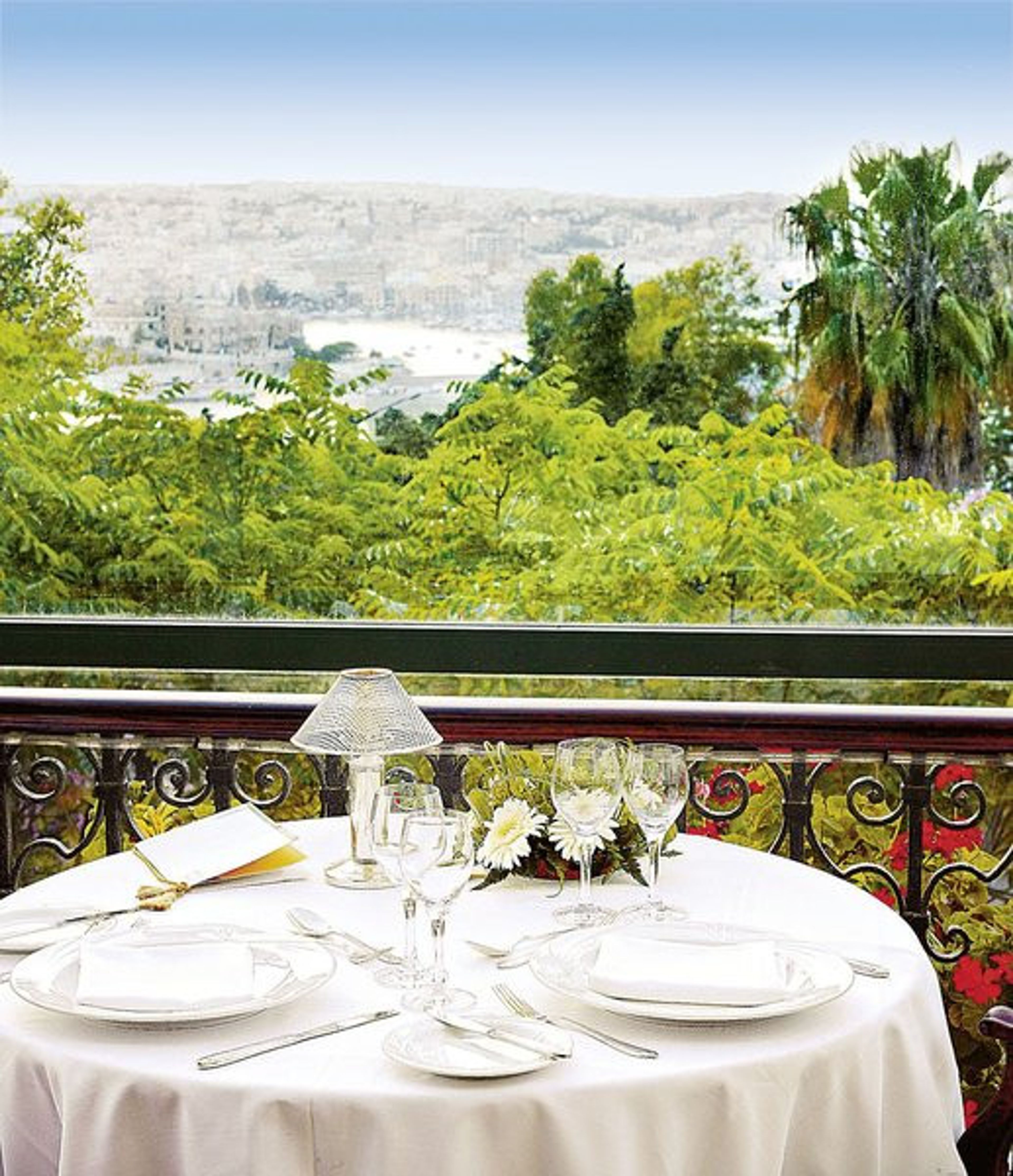 Phoenicia foto 4