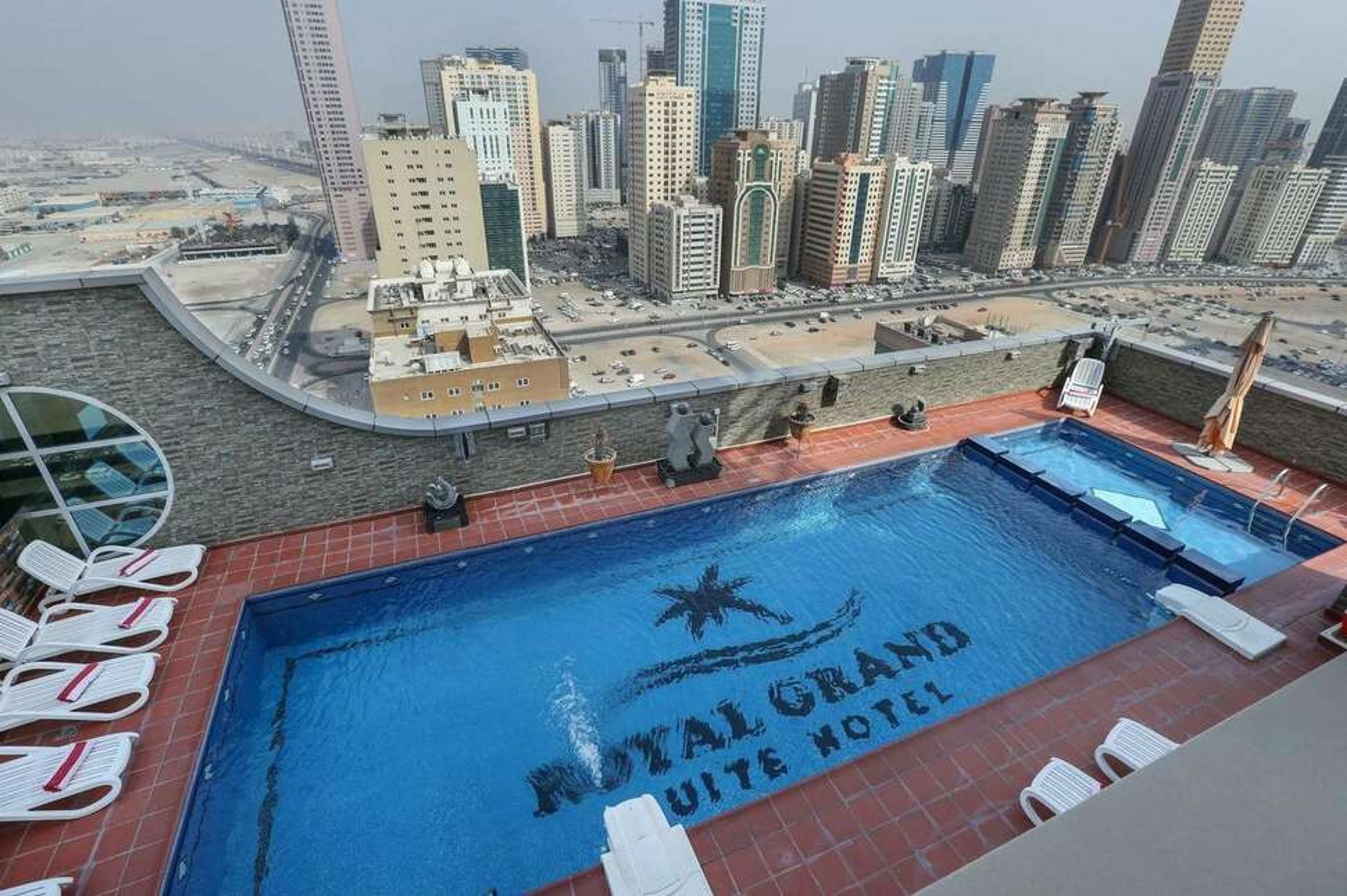 Royal Grand Suite Hotel foto