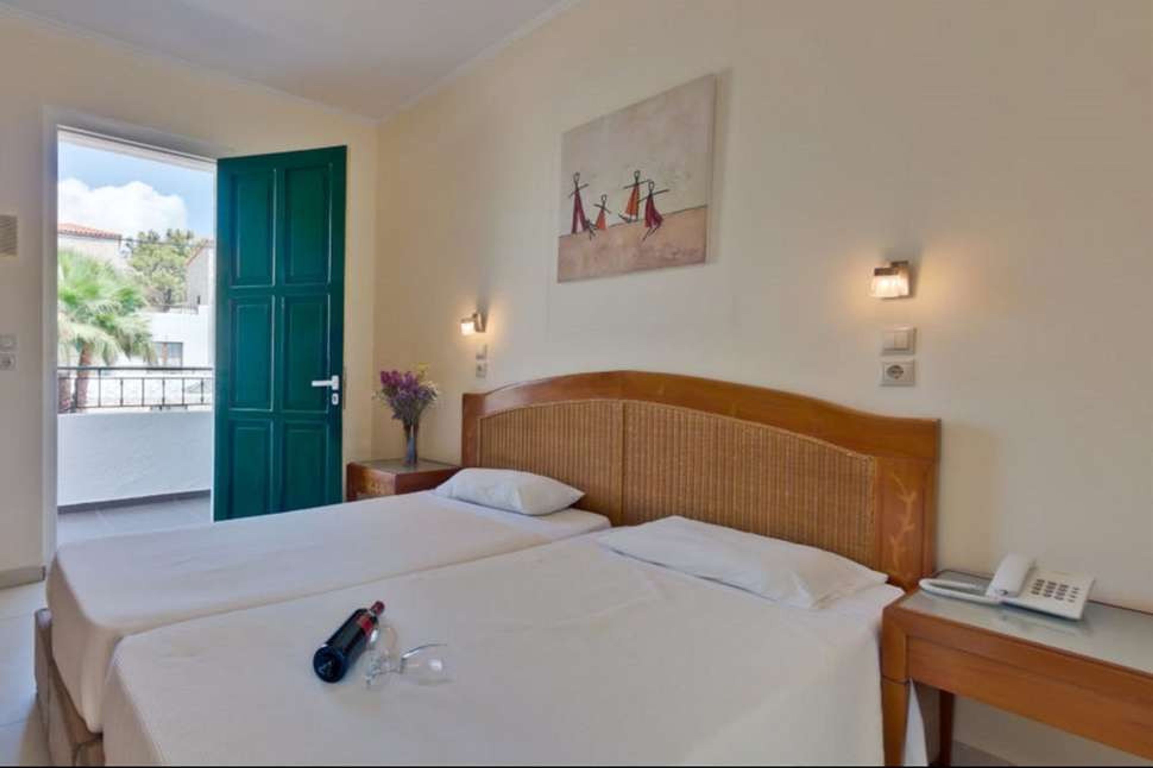 Sun Beach Lindos foto 3