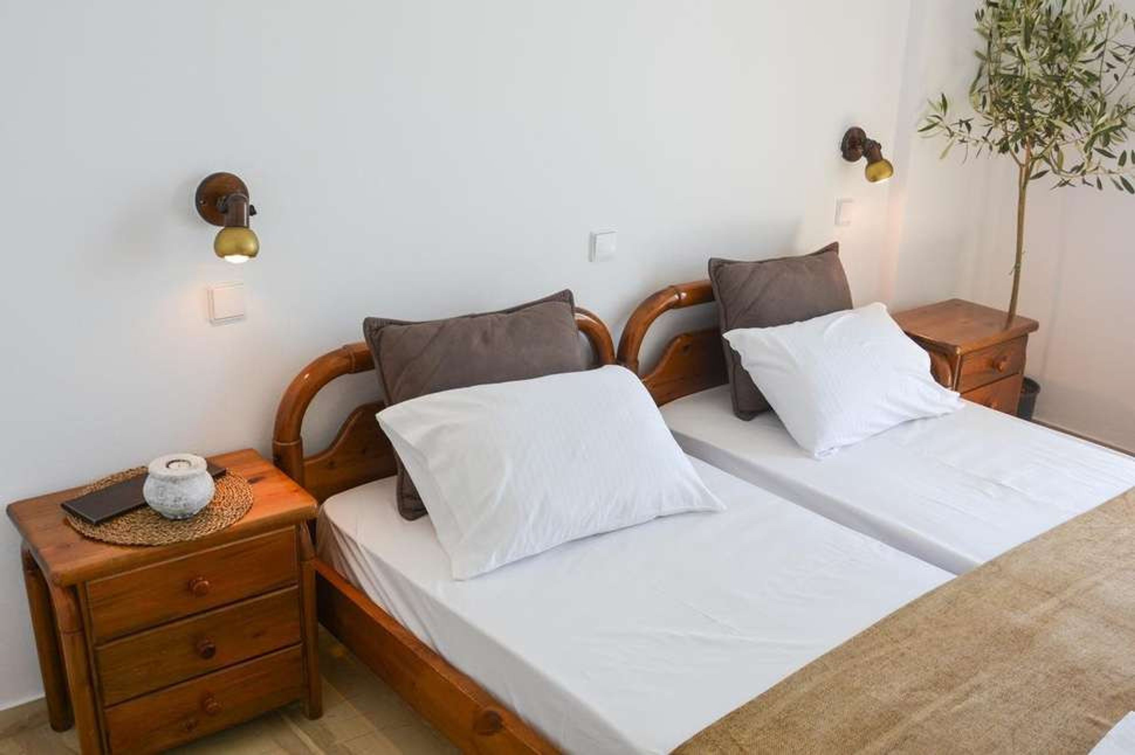 Sunrise Hotel Ireon foto 3