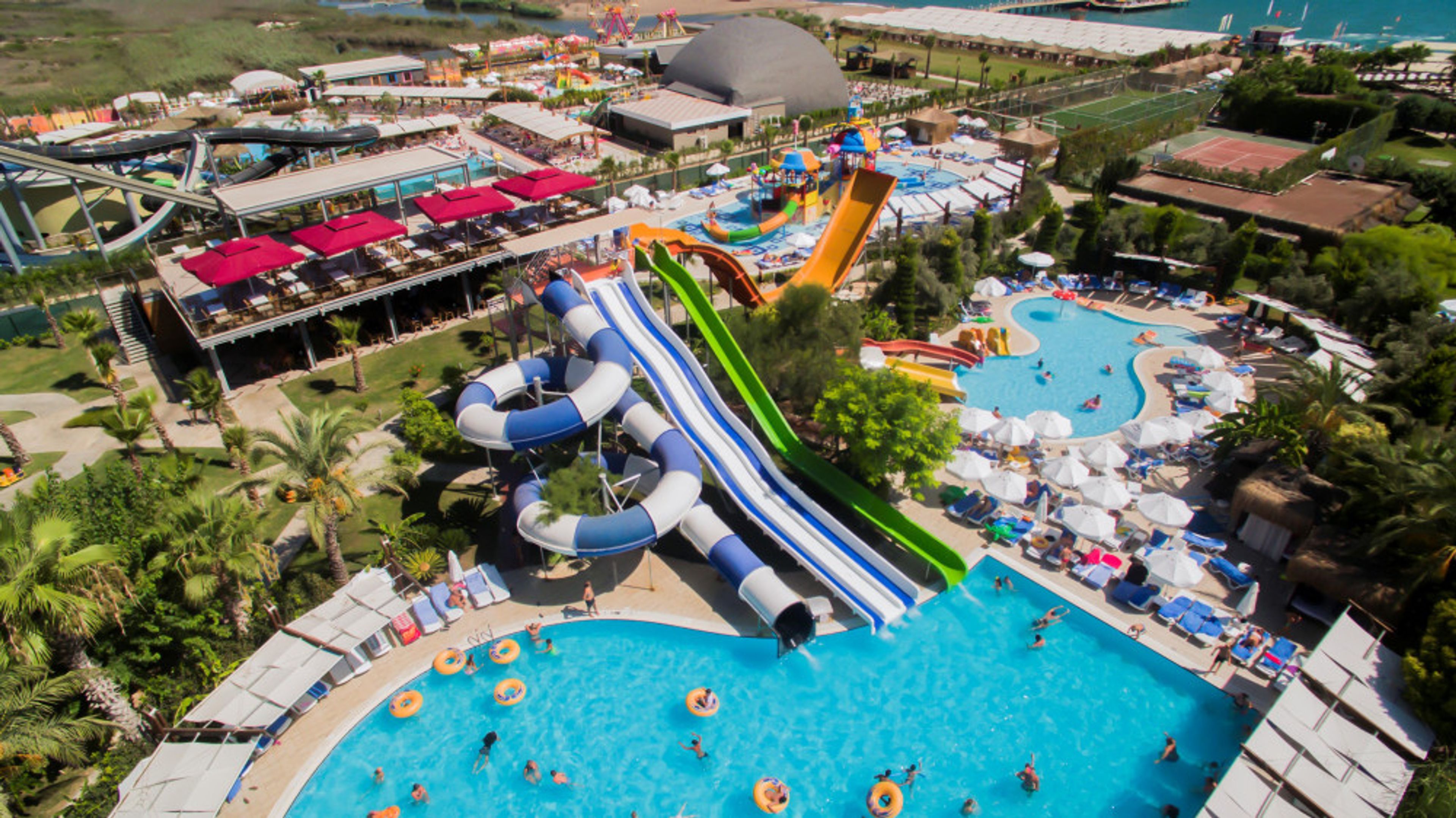 Saturn Palace Resort