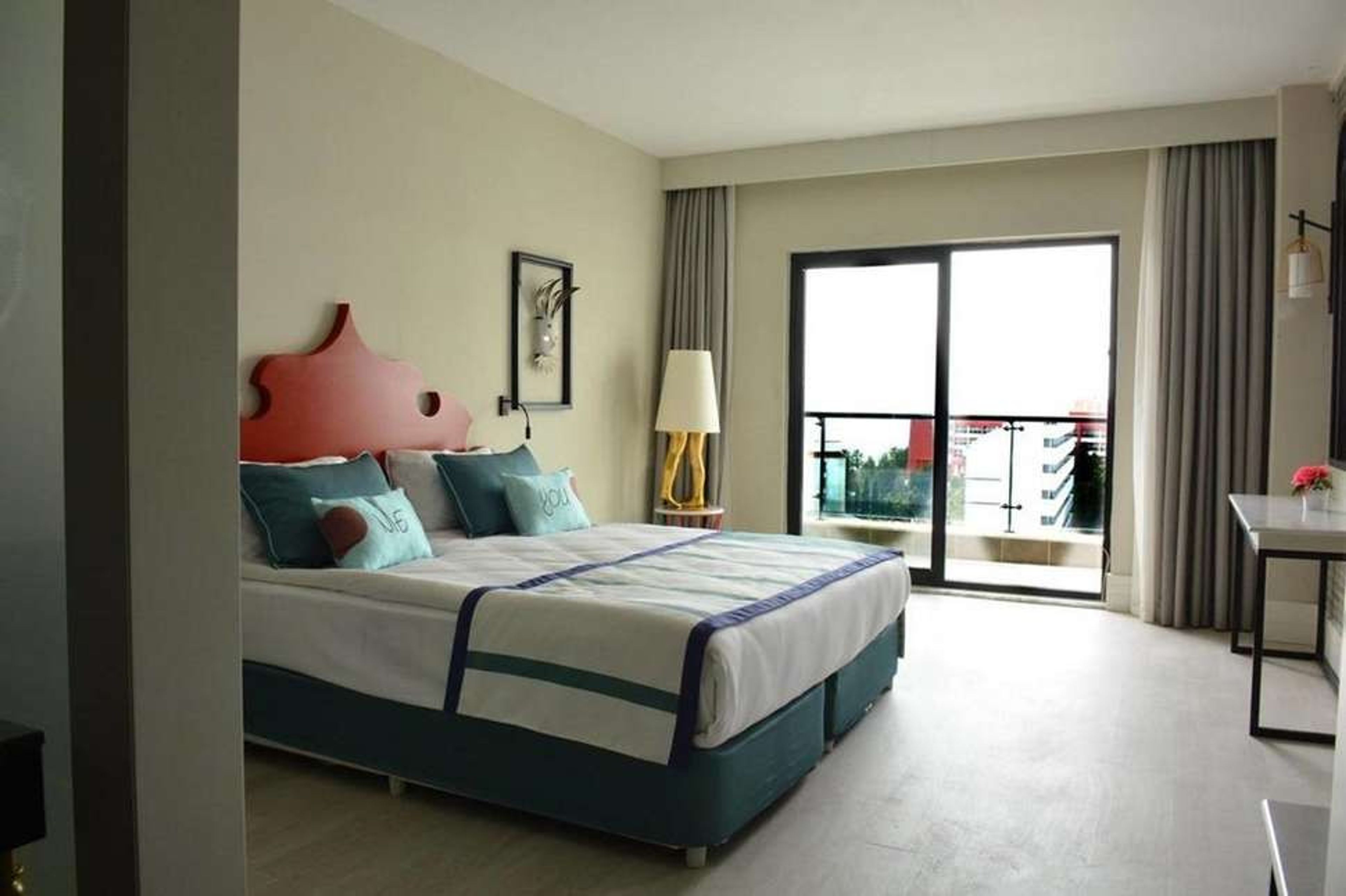 Seaden Valentine foto 3