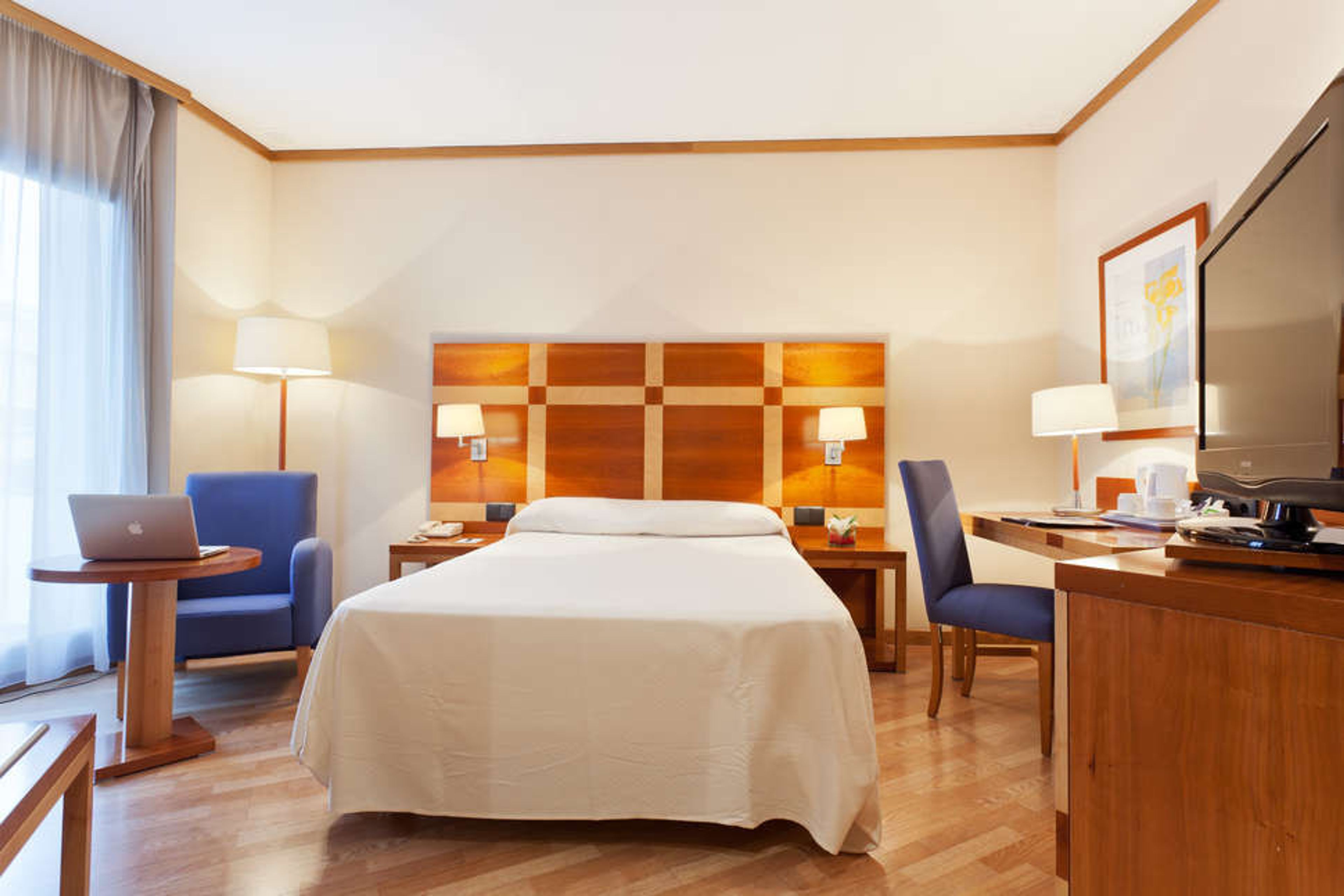 Senator Parque Central foto 3