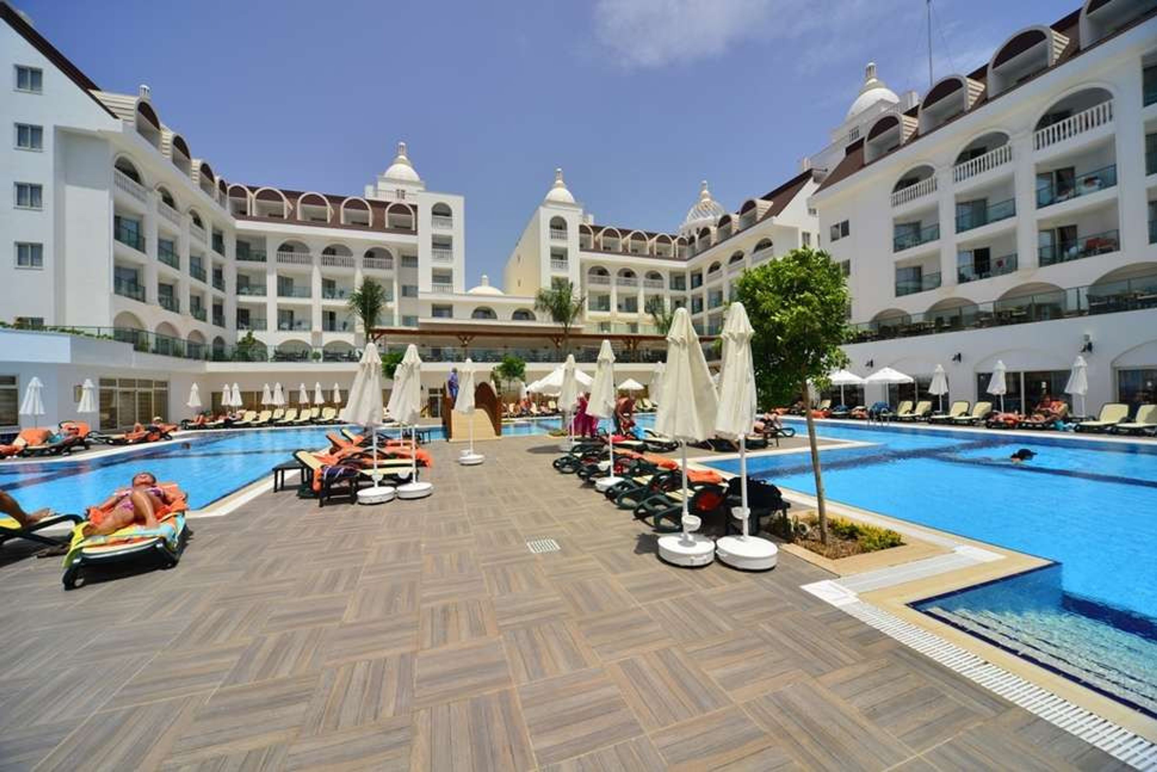 Side Crown Serenity foto 1