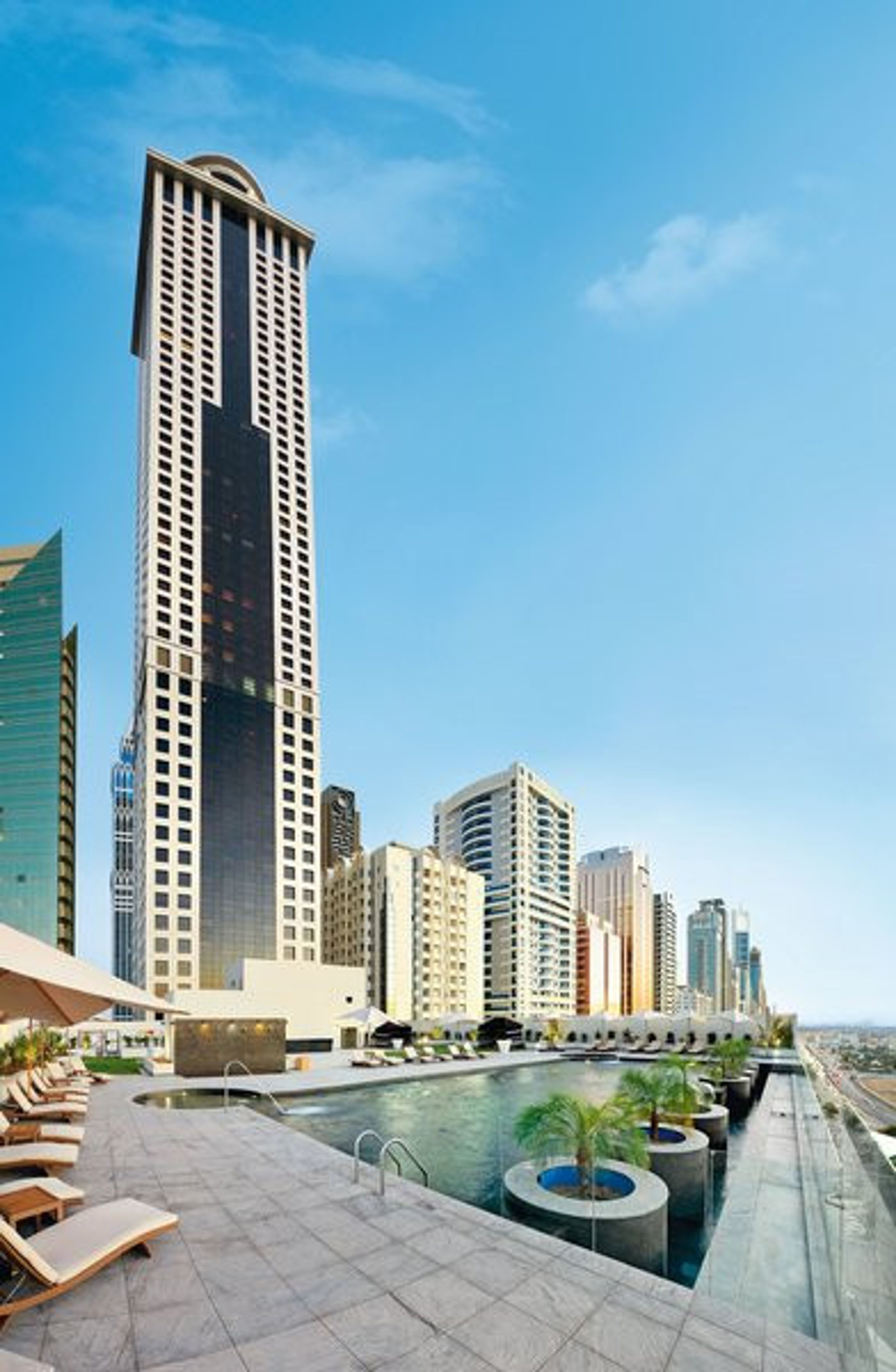 The Tower Plaza Hotel Dubai foto