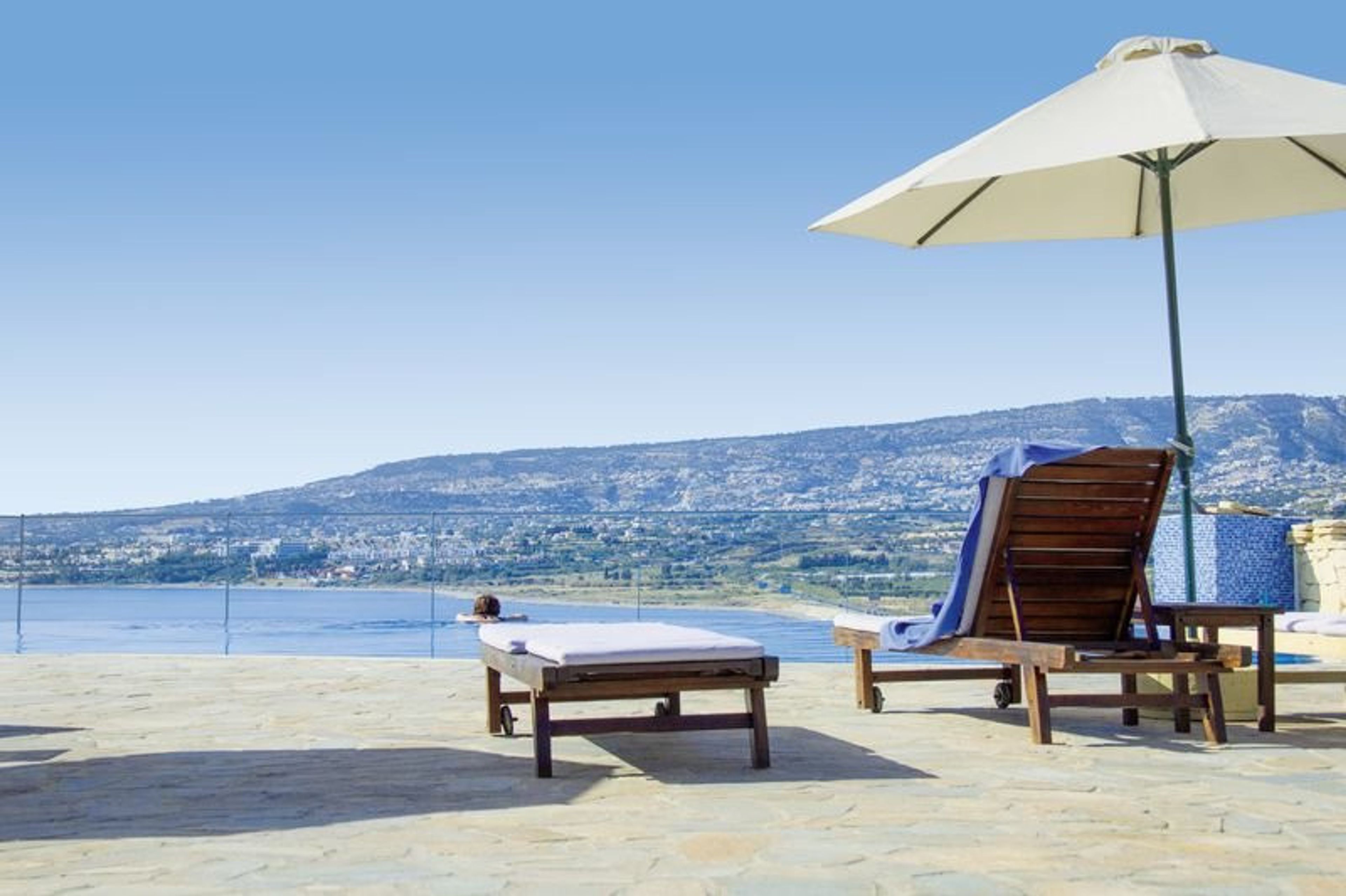 Theo Sunset Bay Village