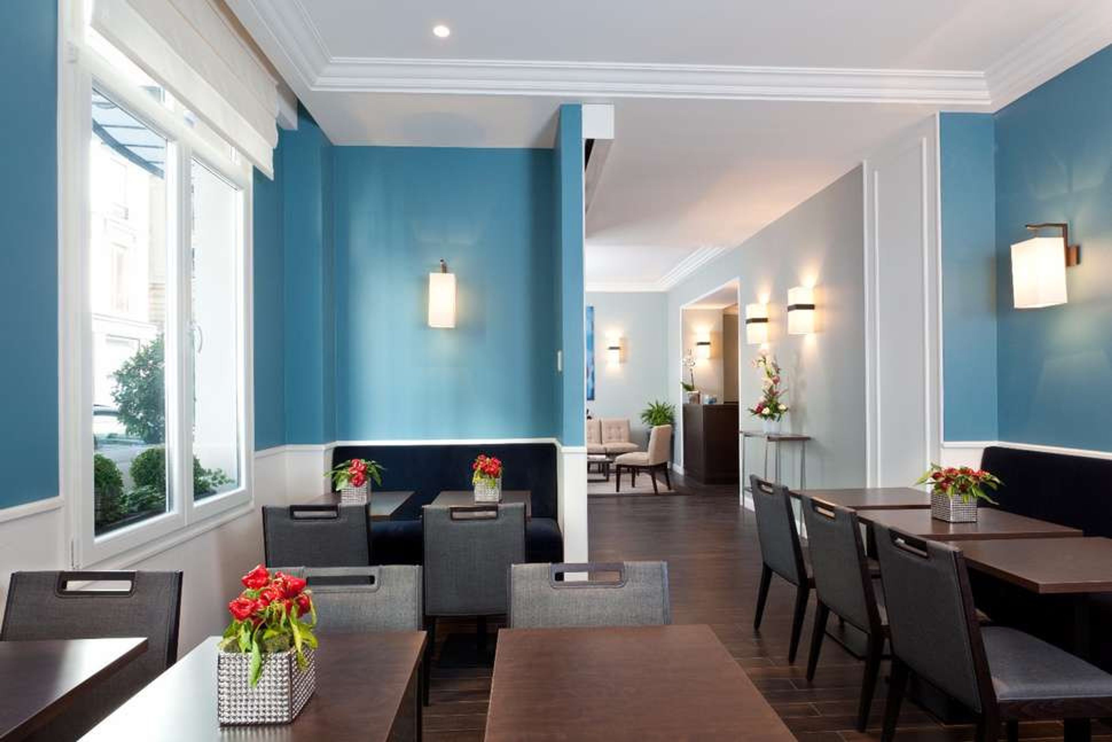 Val Girard Hotel