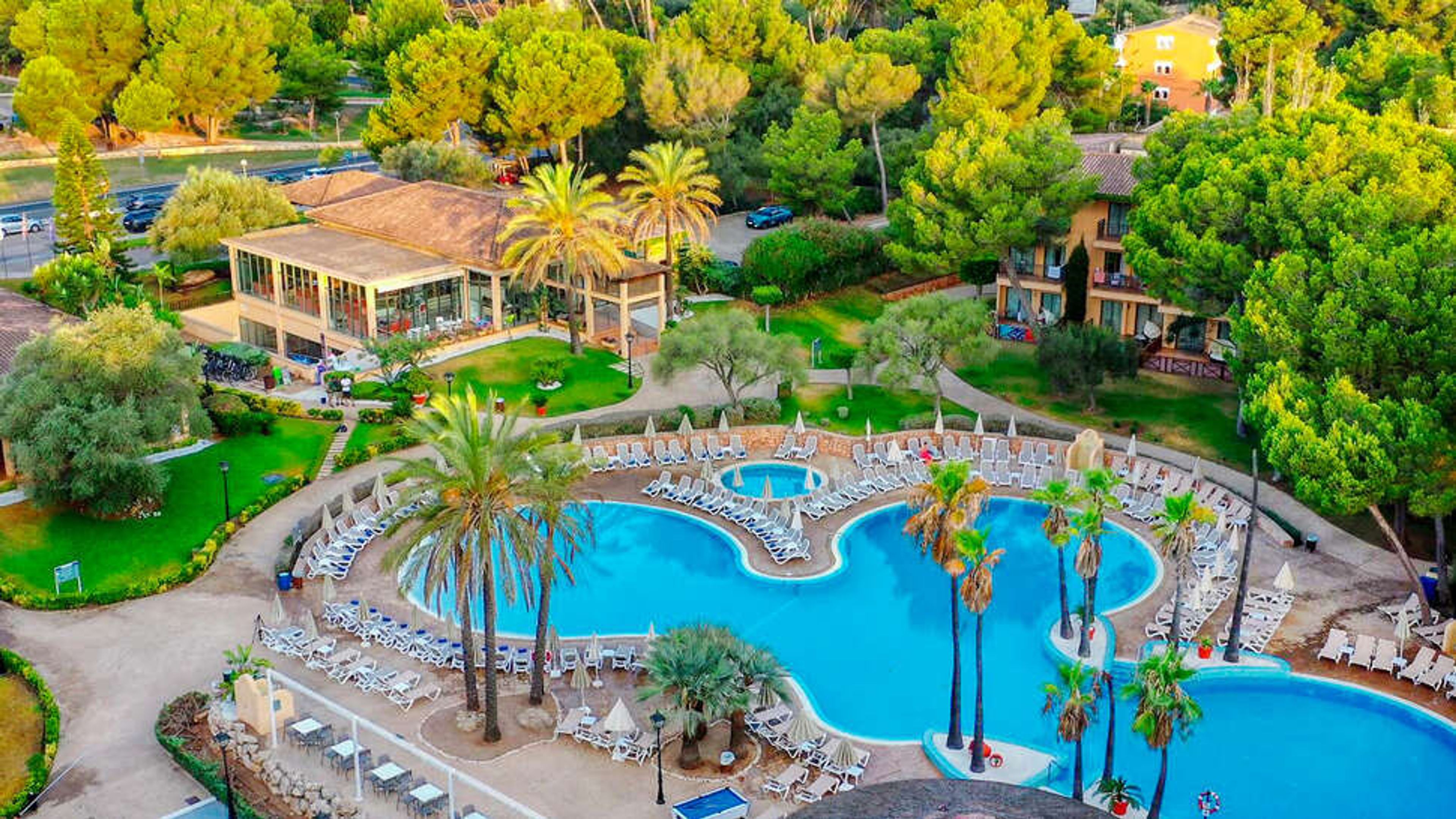 Vell Mari Hotel & Resort