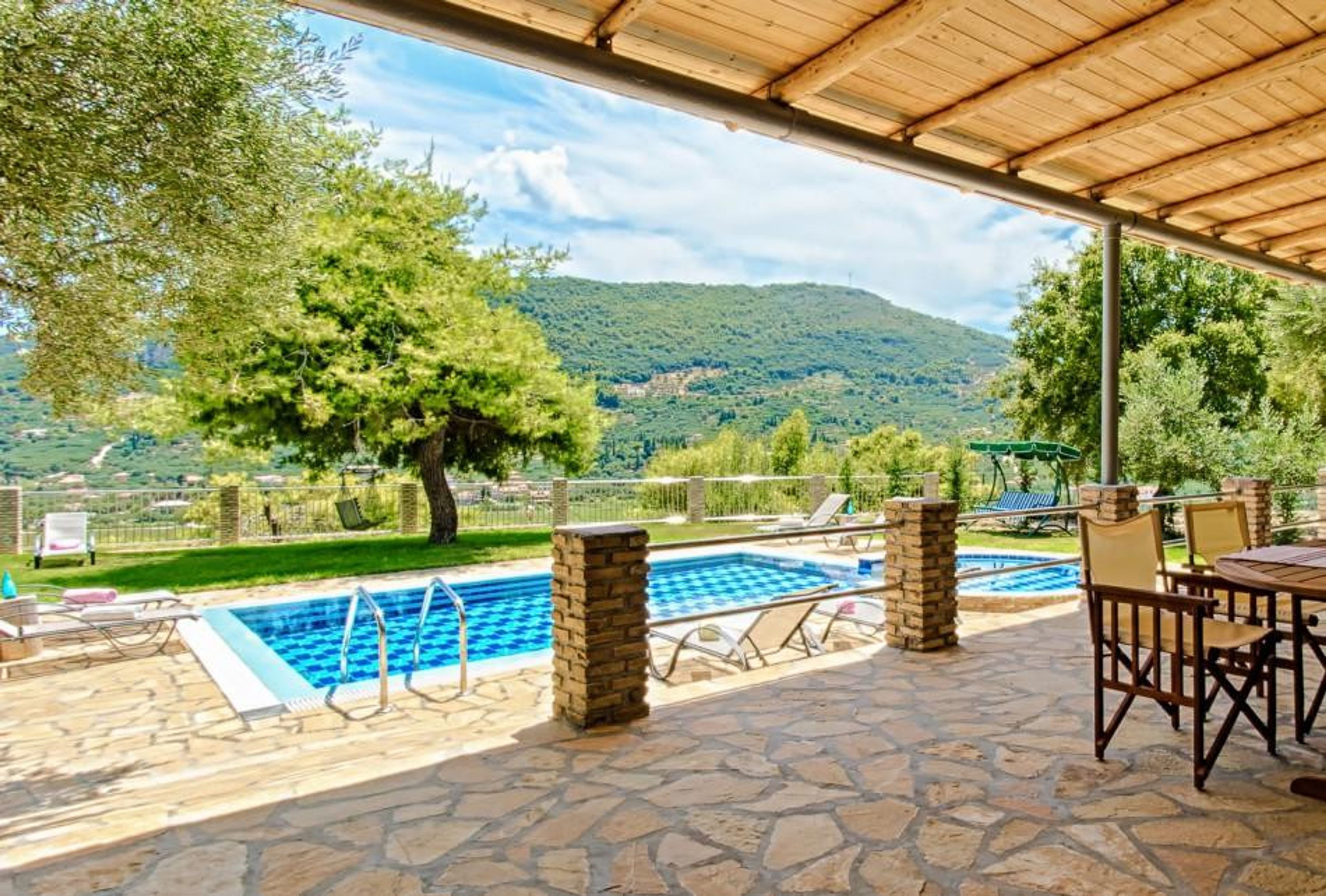 Villa Tireda foto 1
