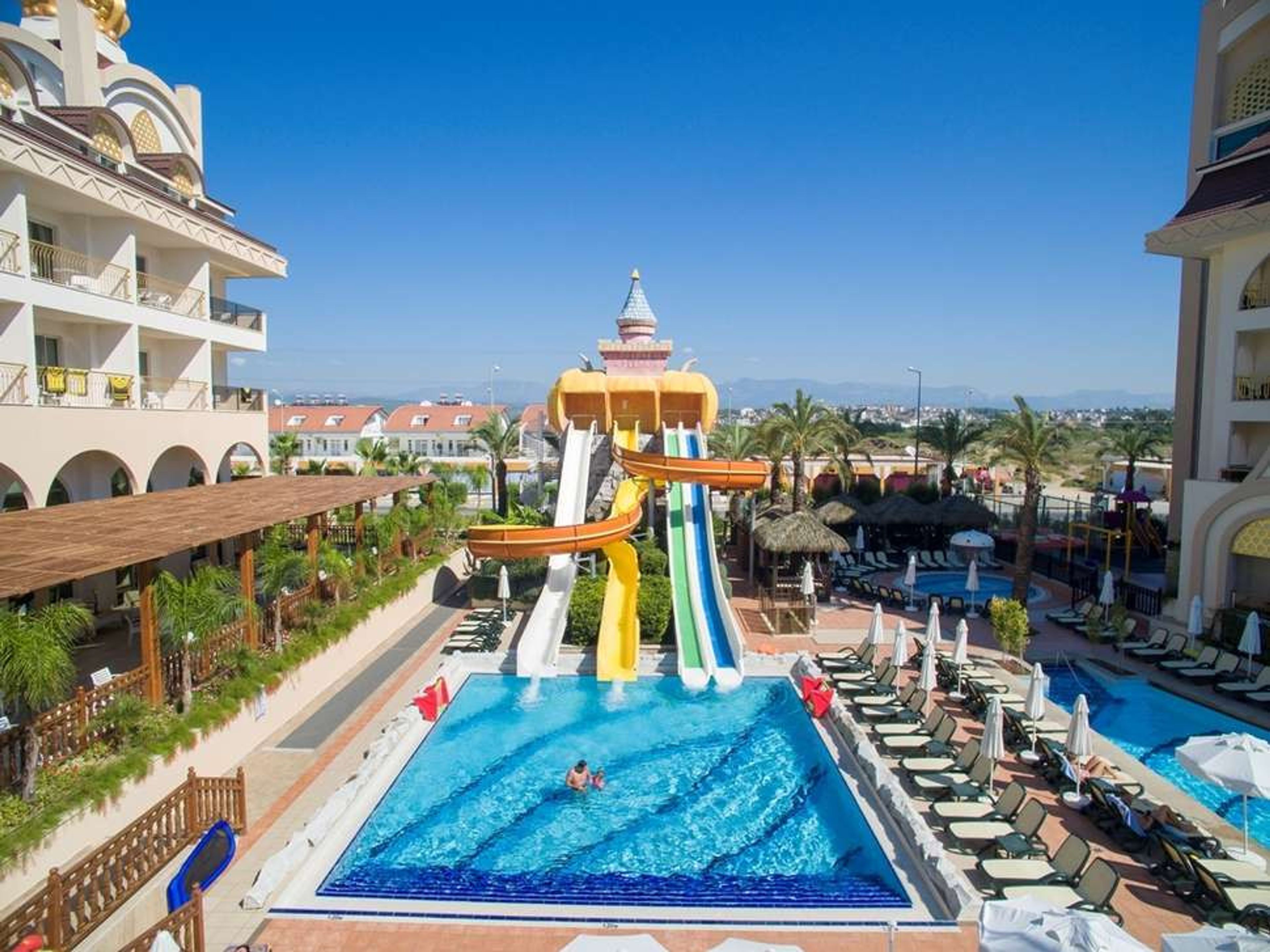 Well Palace Side foto 2