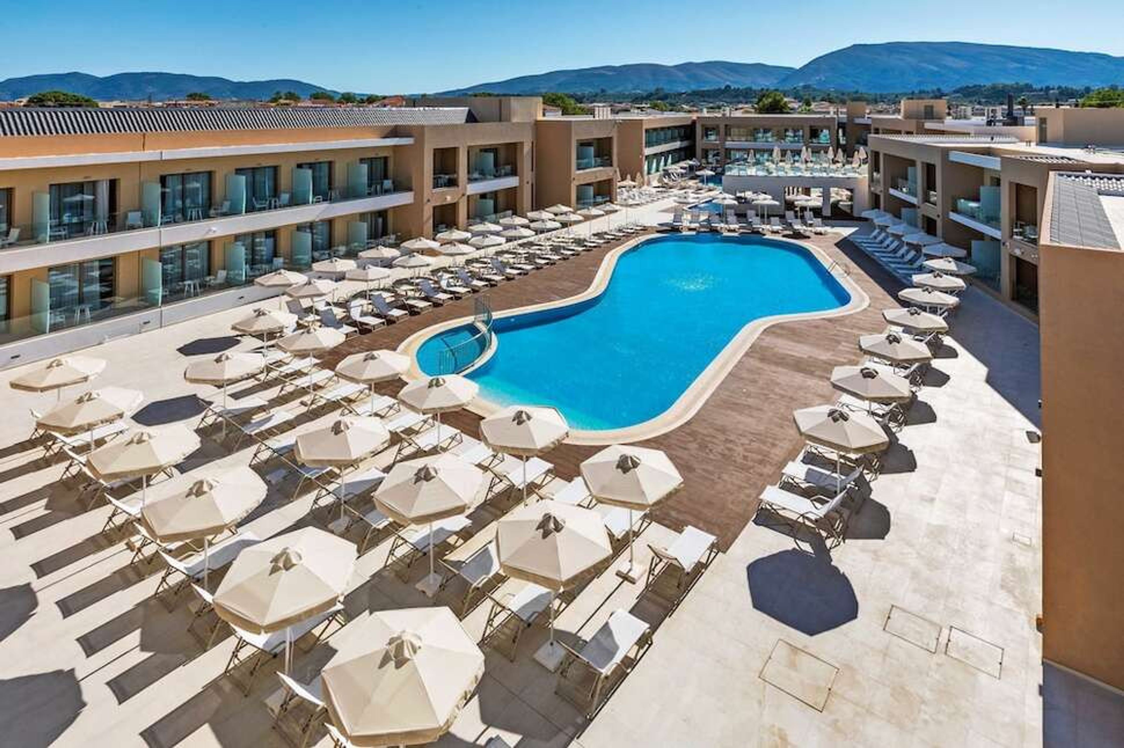 White Olive Elite foto 2