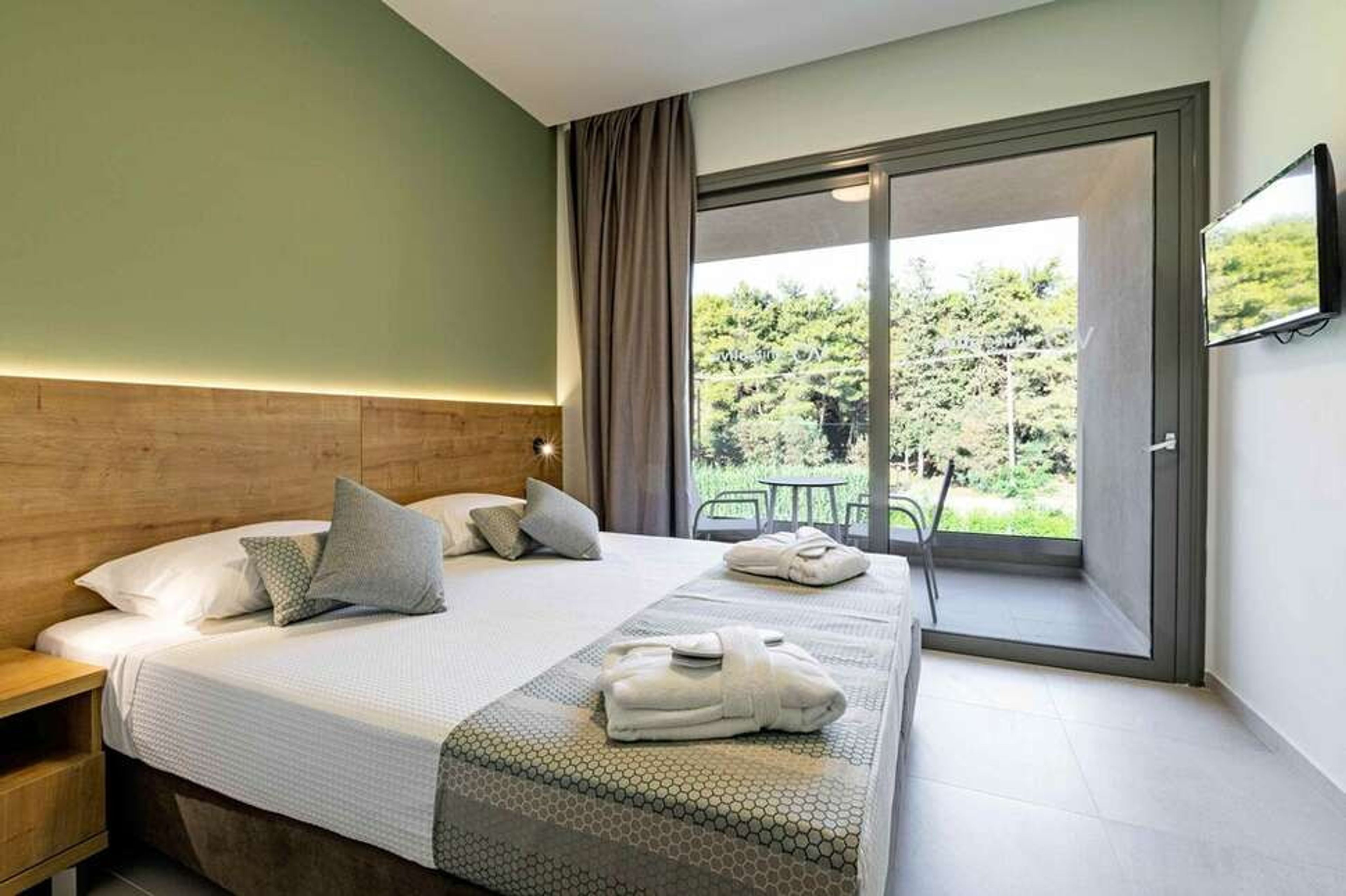 White Olive Elite foto 3