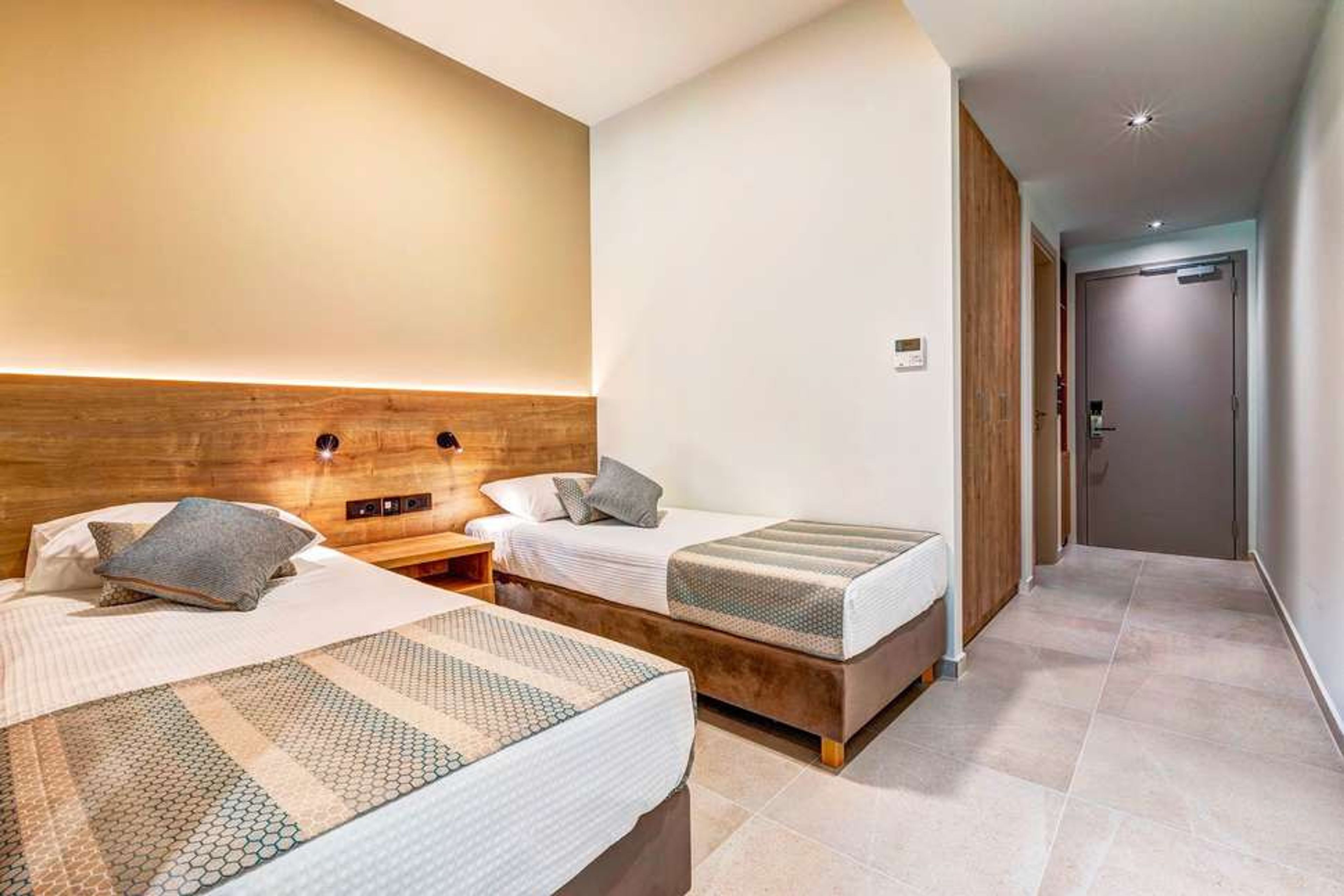 White Olive Elite foto 4