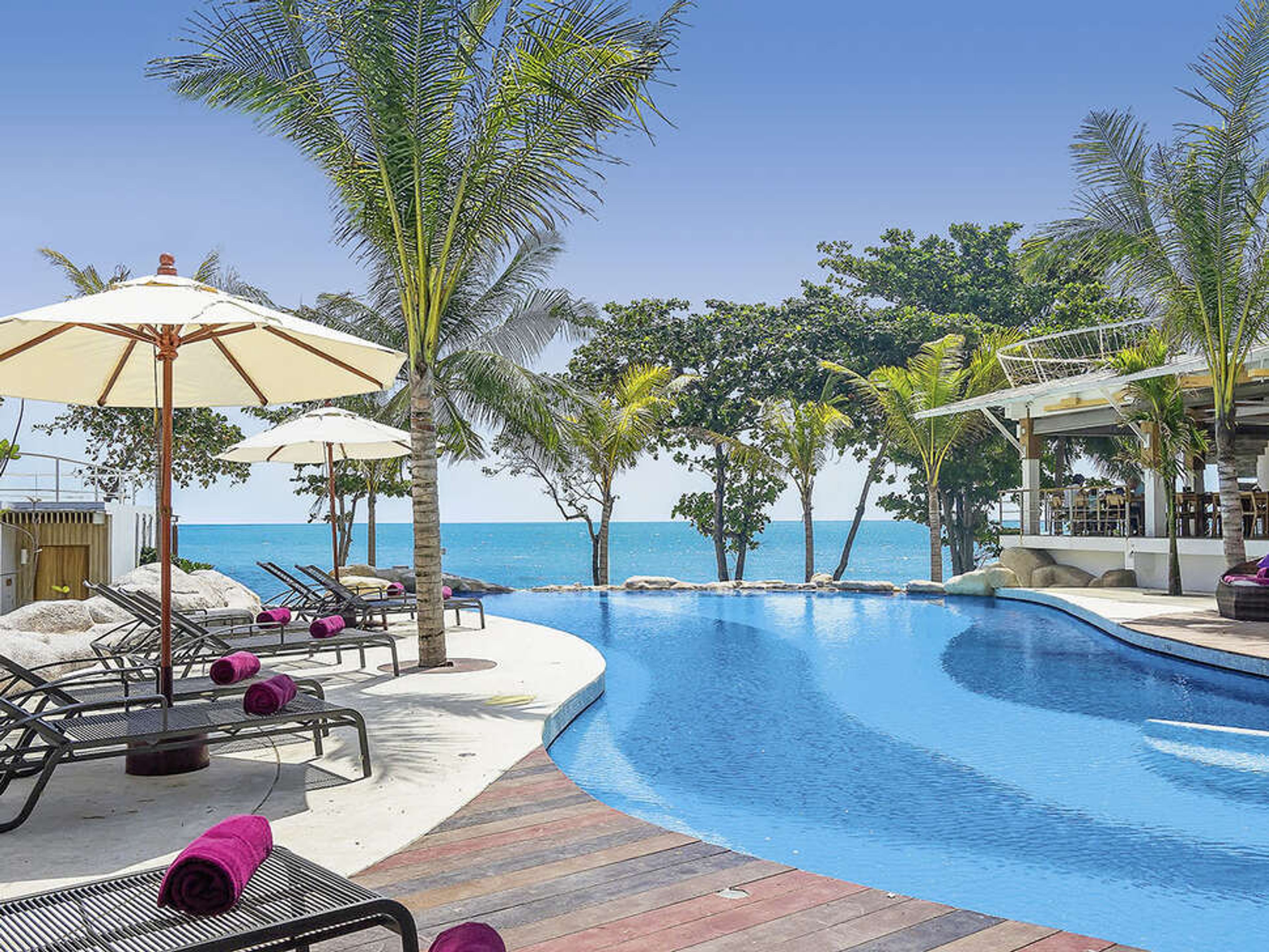 White Sand Samui Resort